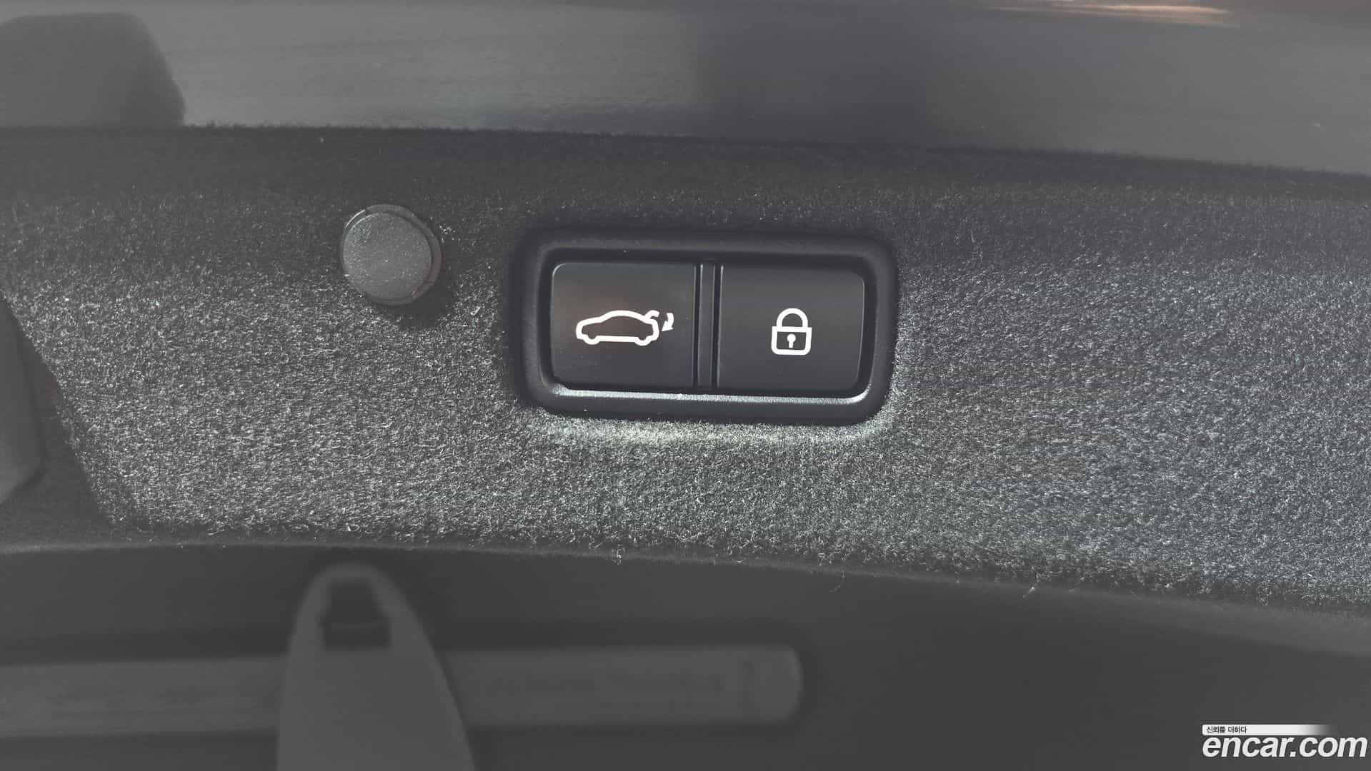 Grandeur Hyundai 2019.10-OPTION-020
