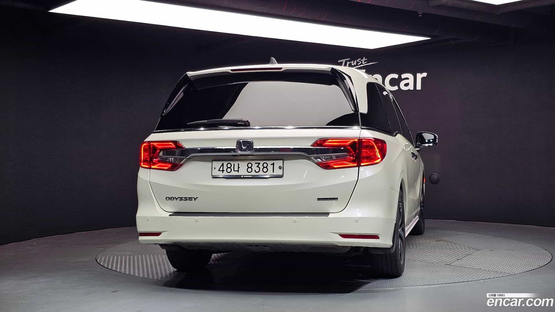 Odyssey Honda 2018.0-OUTER-004