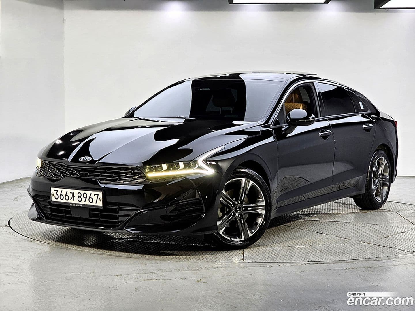 Main__Slider__Photo:K5 Kia 2019.11-0