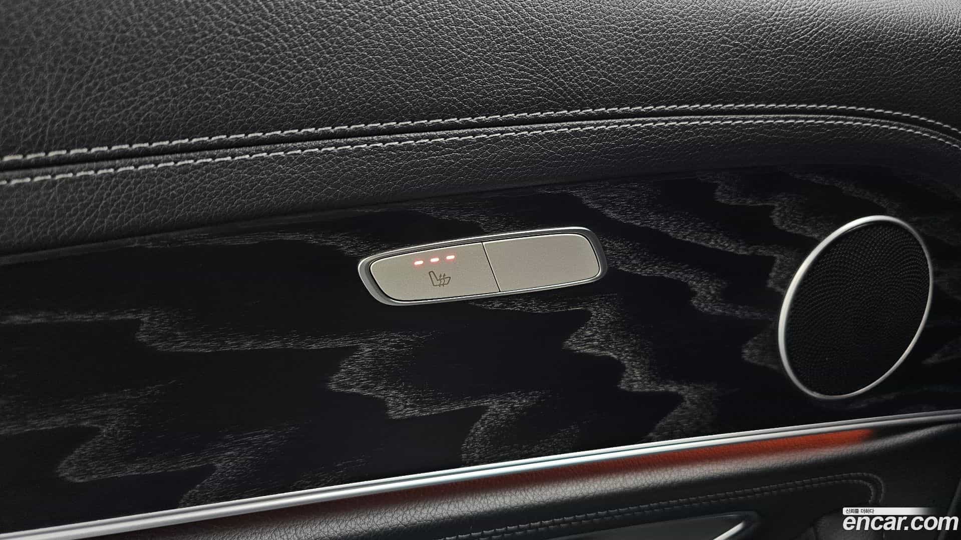 E-Class Mercedes-Benz 2021.6-OPTION-042