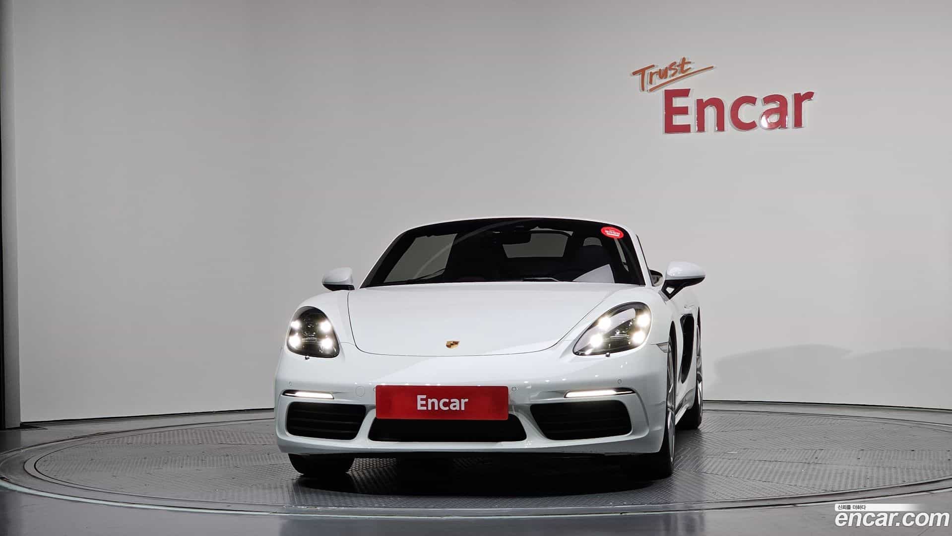 718 Porsche 2019.11-OUTER-003