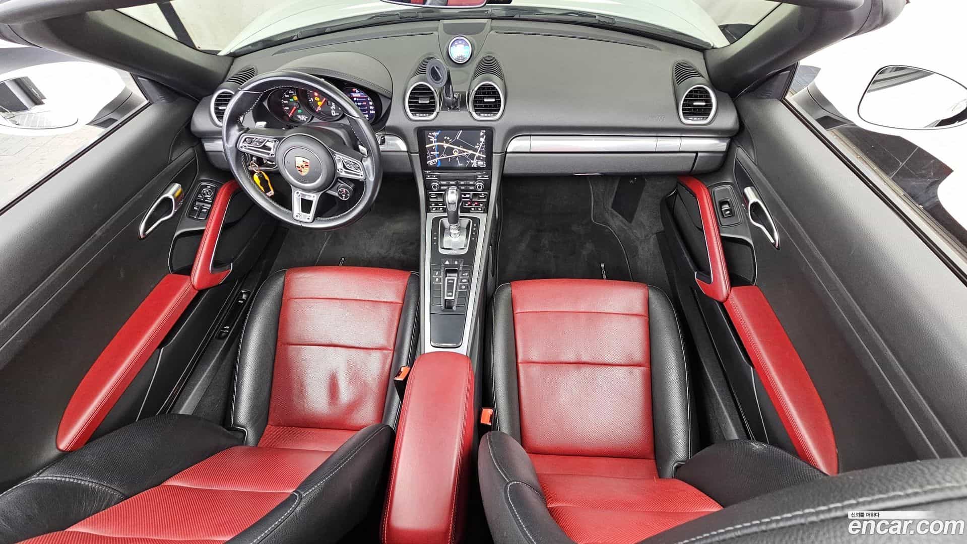 718 Porsche 2019.11-INNER-007