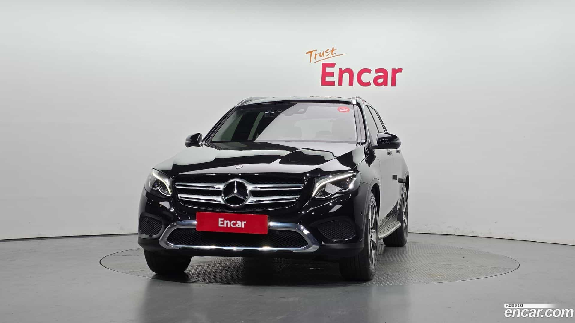 GLC-Class Mercedes-Benz 2019.8-OUTER-003