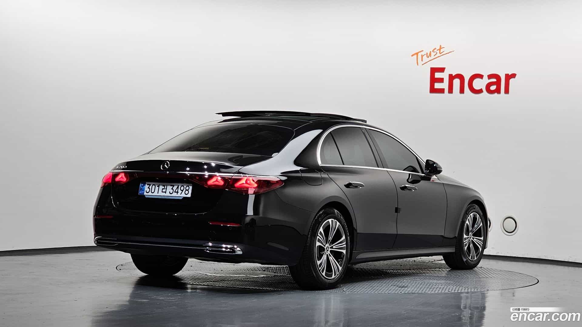 E-Class Mercedes-Benz 2024.5-OUTER-002