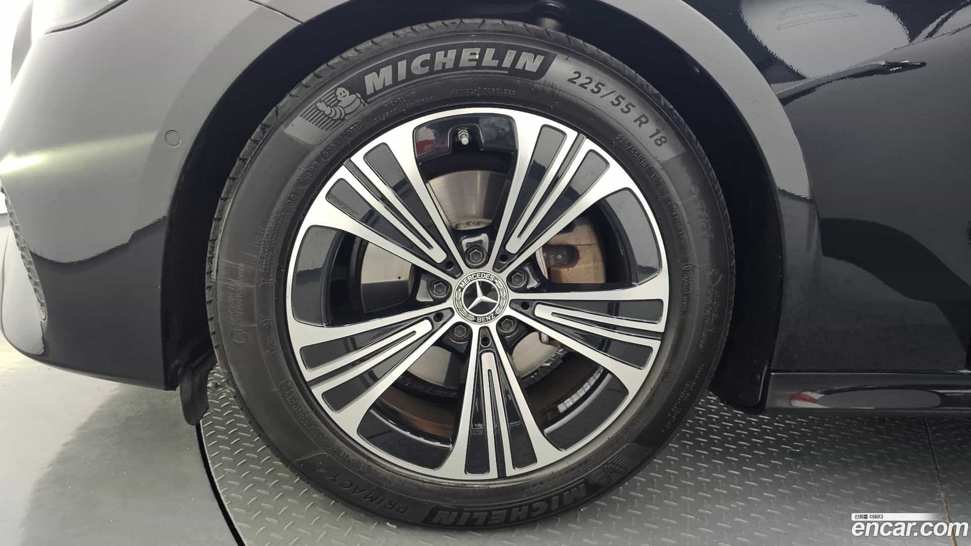 E-Class Mercedes-Benz 2024.5-OUTER-005