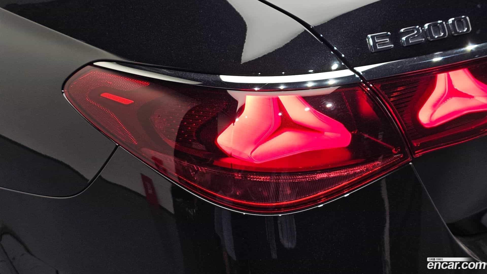 E-Class Mercedes-Benz 2024.5-OUTER-033