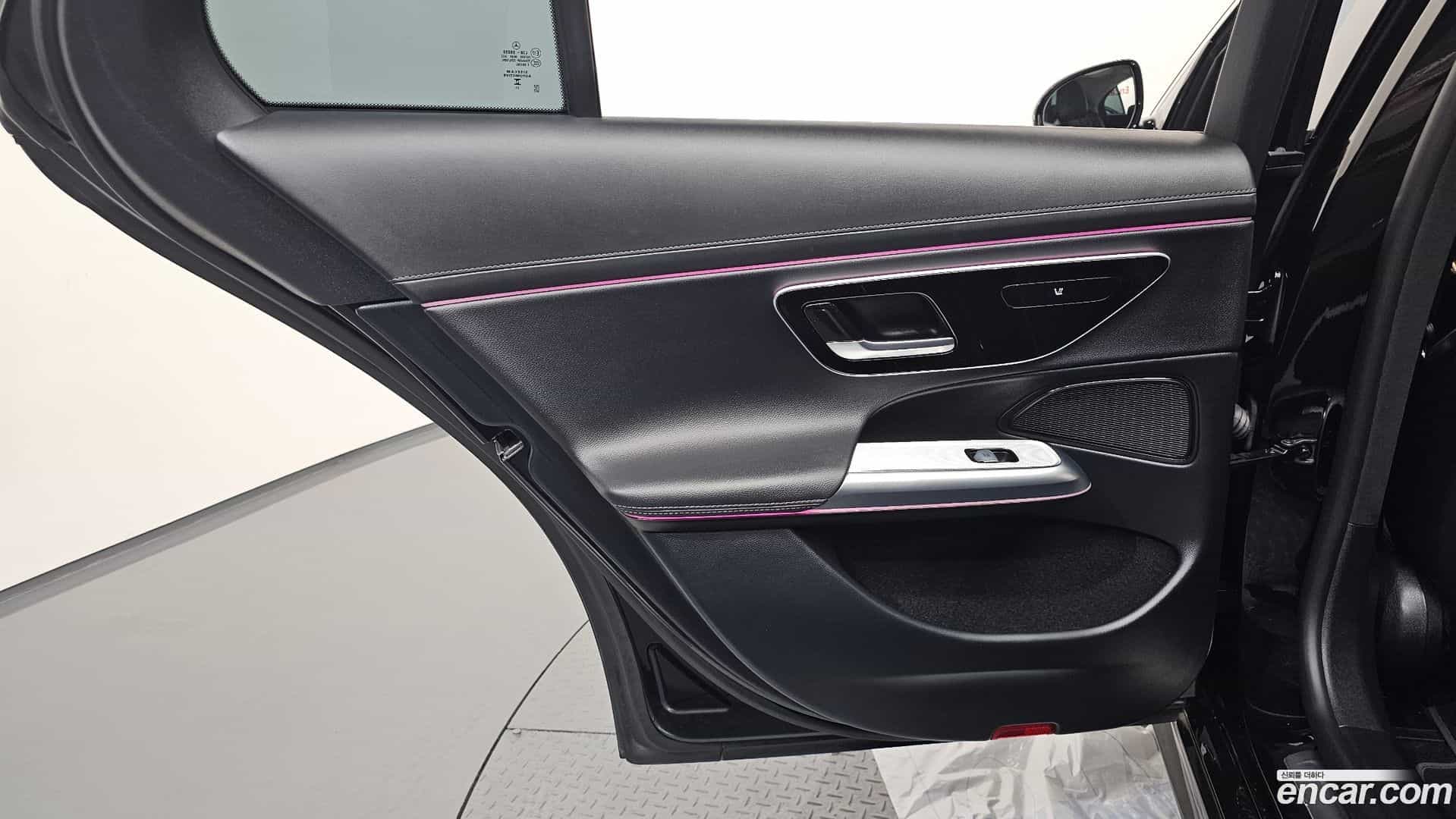 E-Class Mercedes-Benz 2024.5-INNER-035