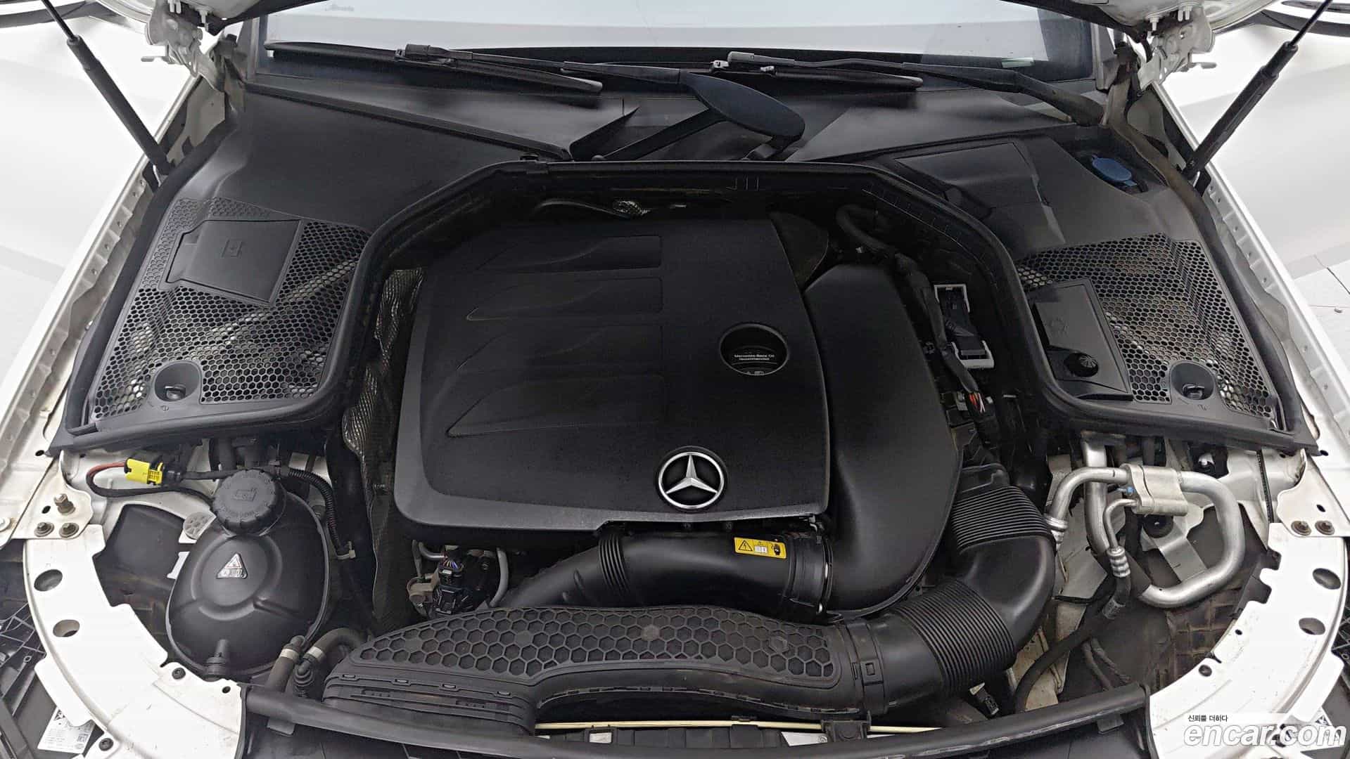 C-Class Mercedes-Benz 2020.5-INNER-008
