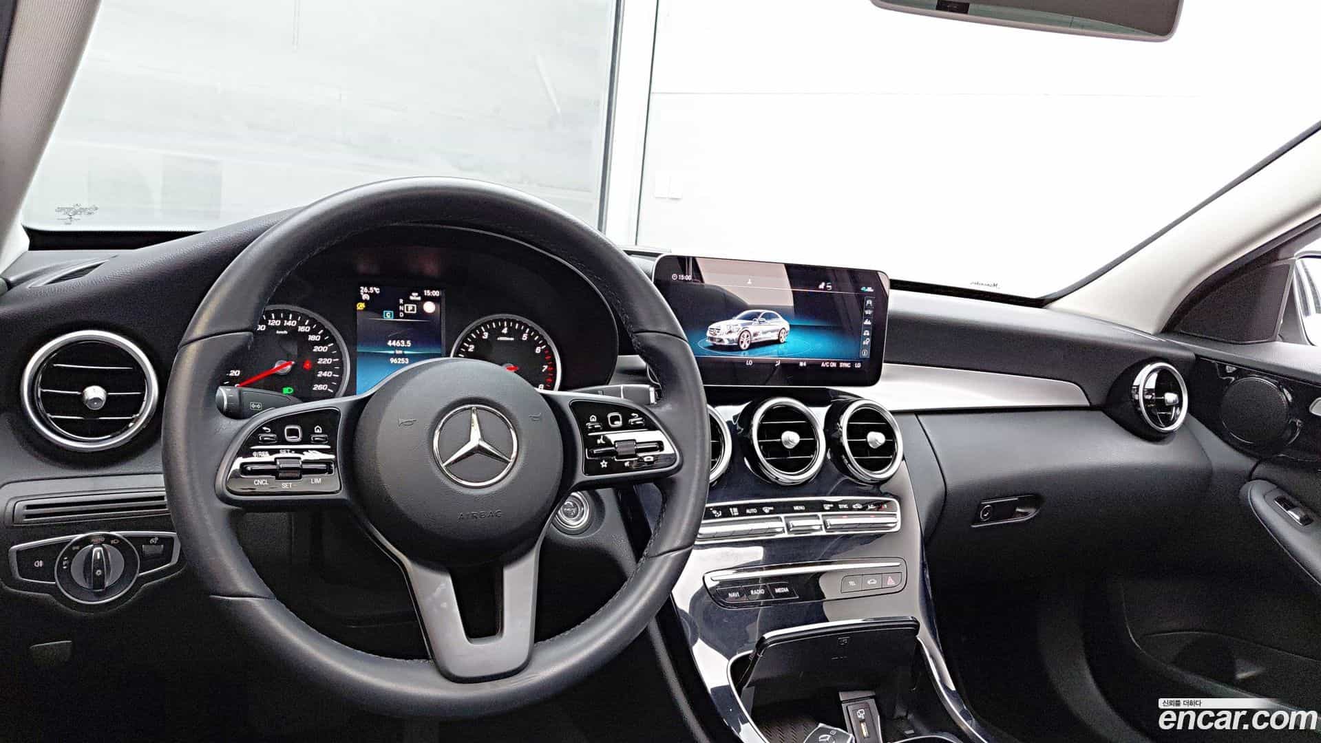 C-Class Mercedes-Benz 2020.5-OPTION-015
