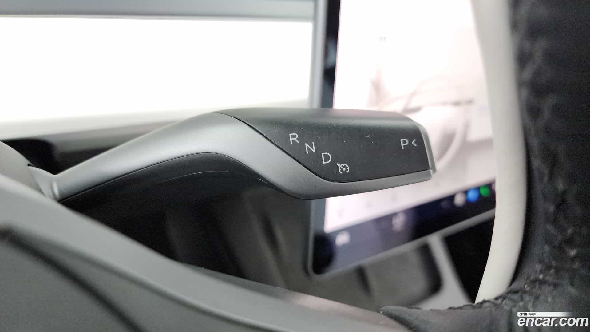 Model Y Tesla 2022.4-INNER-009