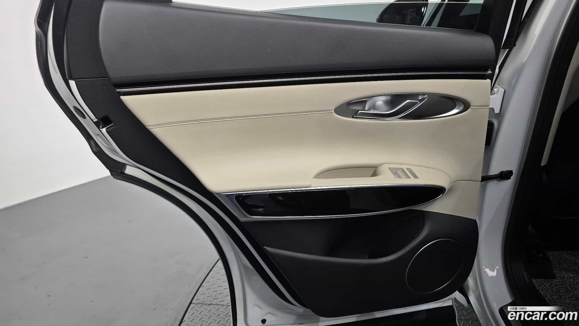 GV70 Genesis 2024.2-INNER-035