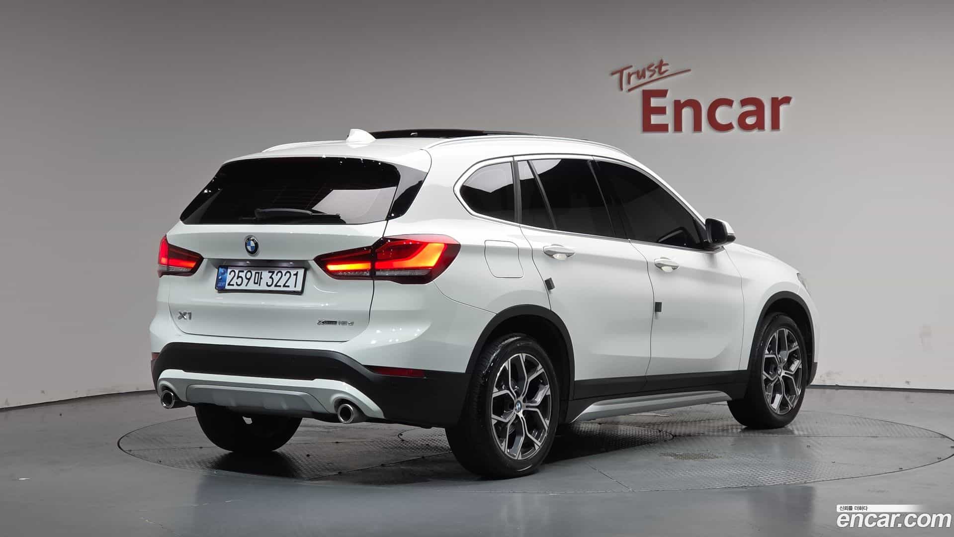 X1 BMW 2020.9-OUTER-002