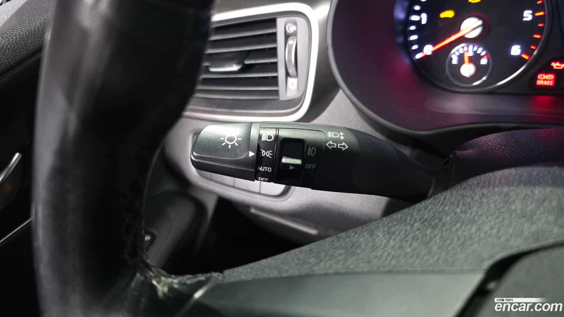 Sorento Kia 2015.6-OPTION-021