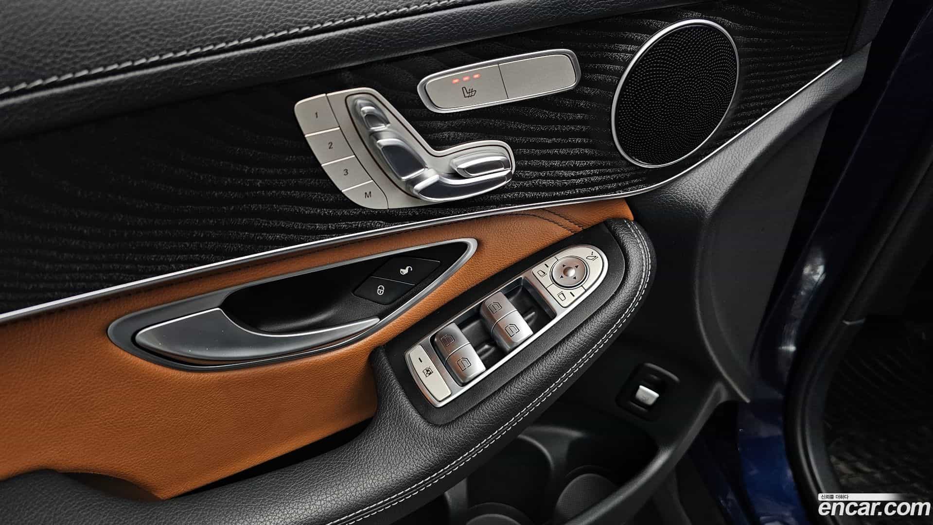 GLC-Class Mercedes-Benz 2017.2-OPTION-021