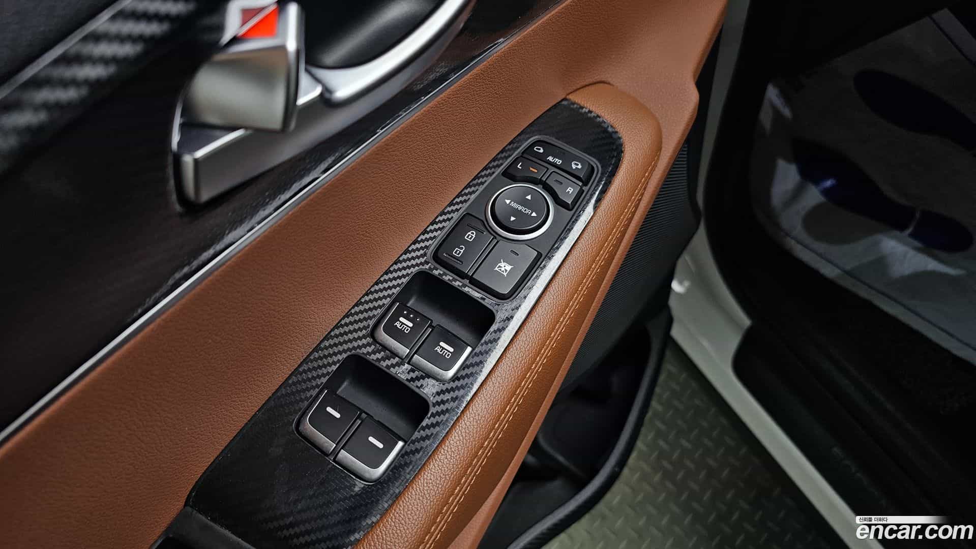 Sorento Kia 2018.1-OPTION-040