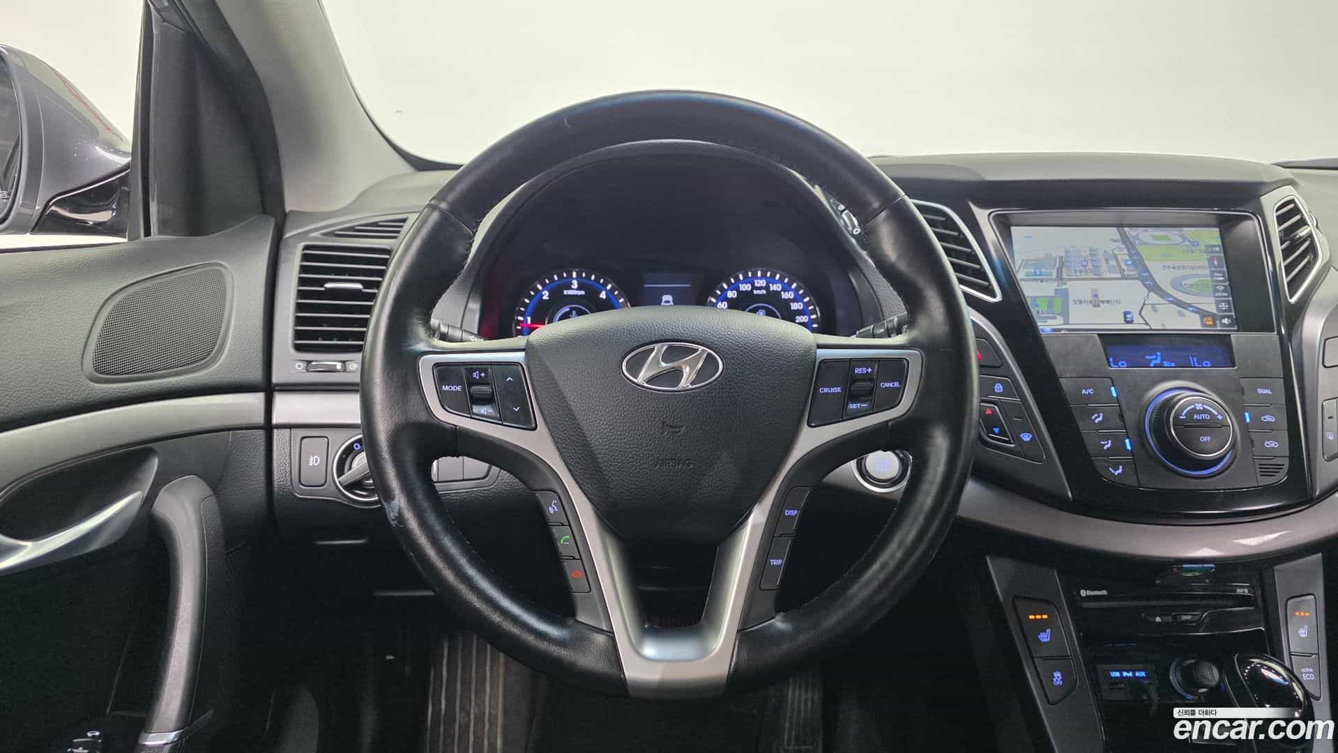 i40 Hyundai 2013.8-OPTION-018