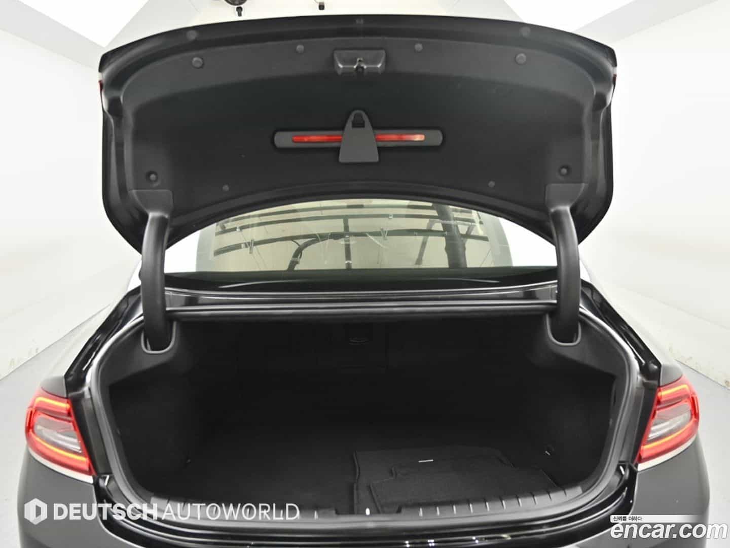 Grandeur Hyundai 2018.7-OPTION-023