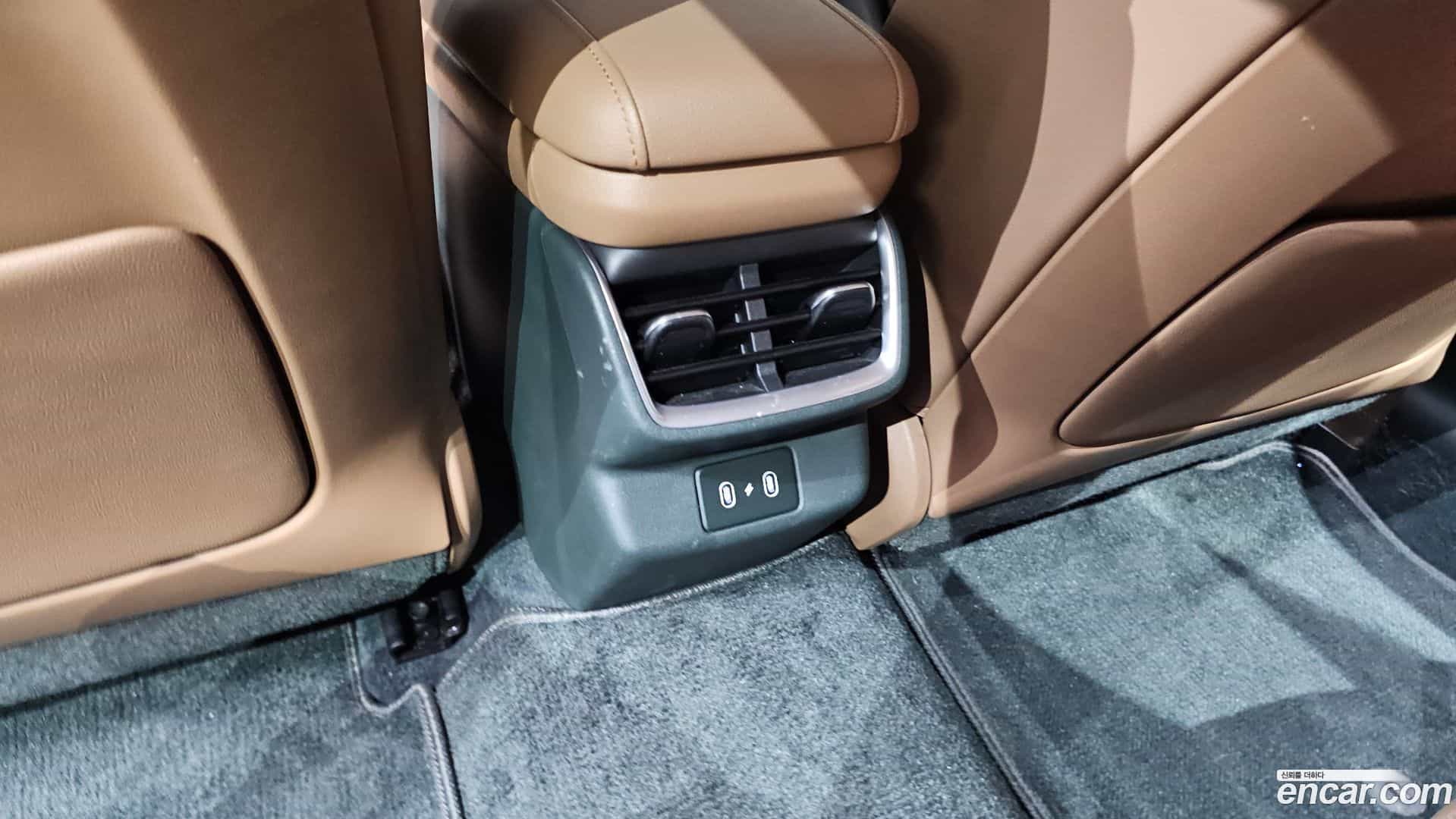 Grandeur Hyundai 2024.9-OPTION-044