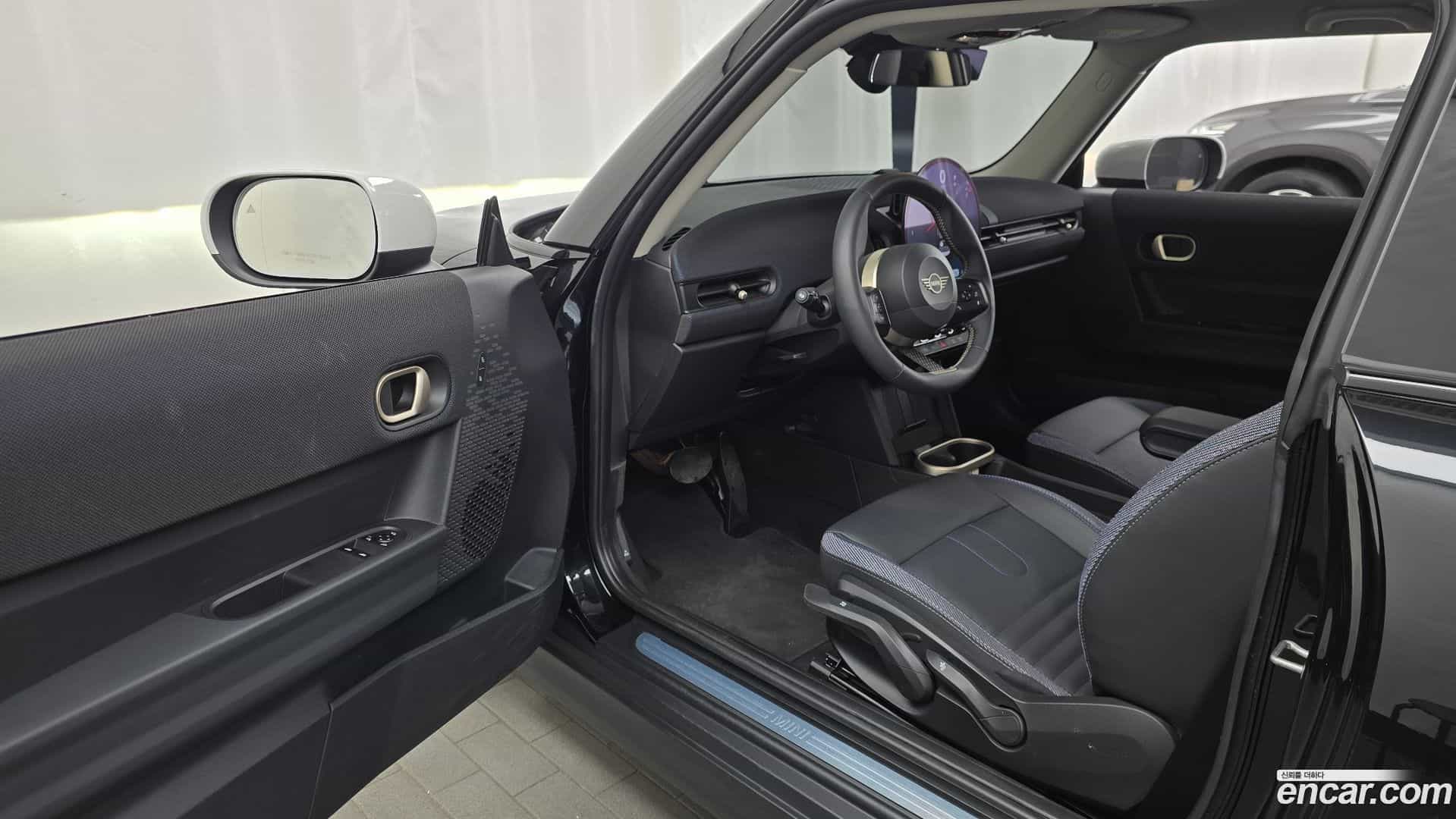 Cooper Mini 2024.11-INNER-010