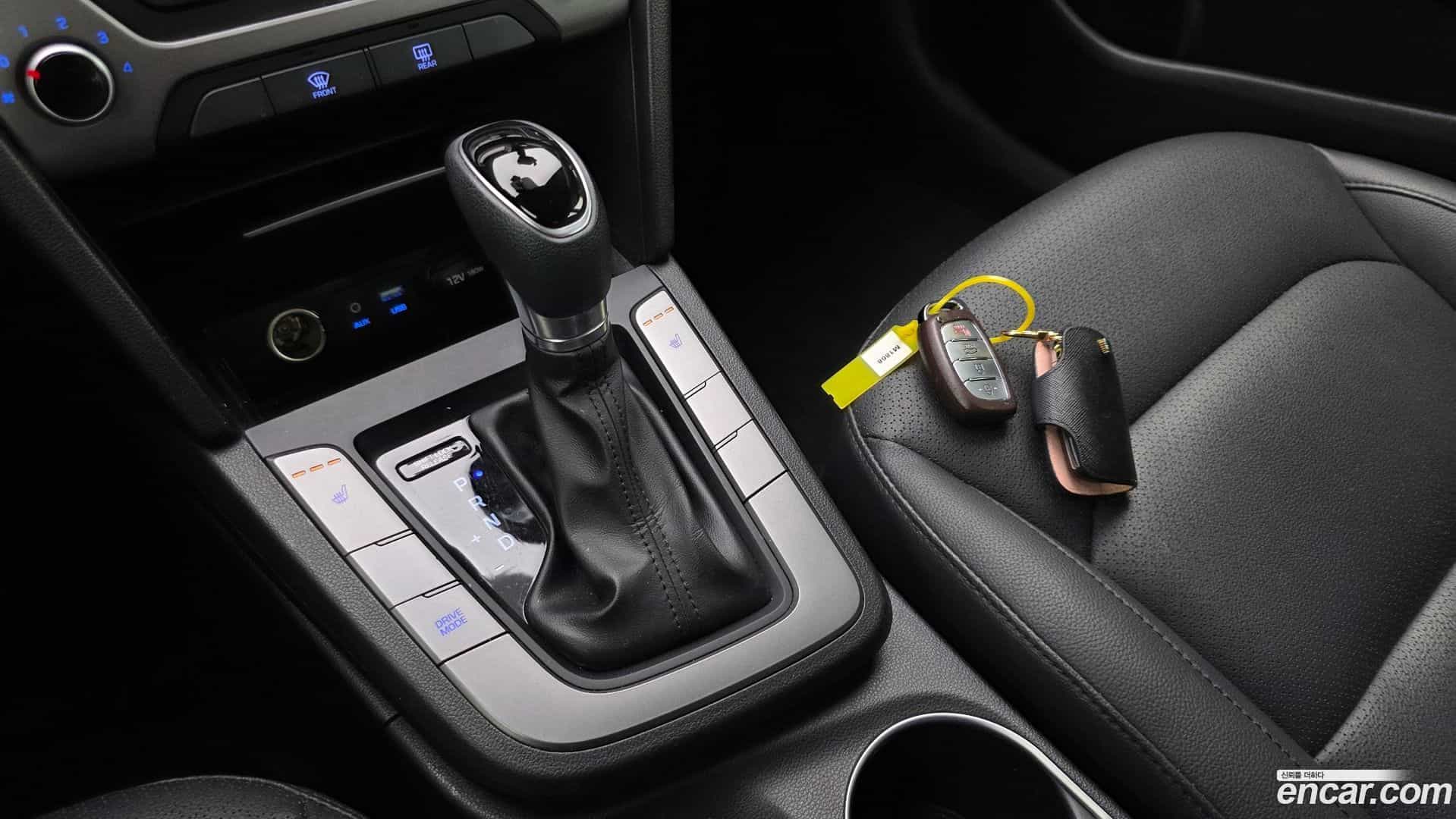 AVANTE Hyundai 2017.5-INNER-009