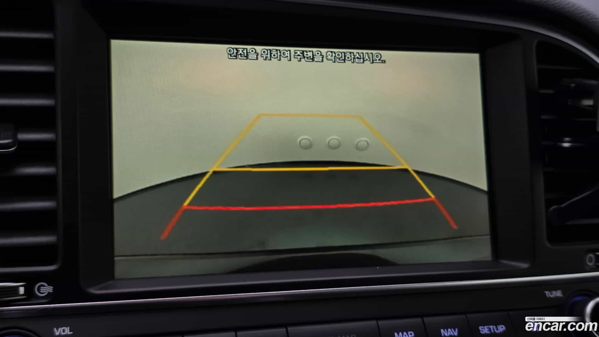 AVANTE Hyundai 2017.5-OPTION-019