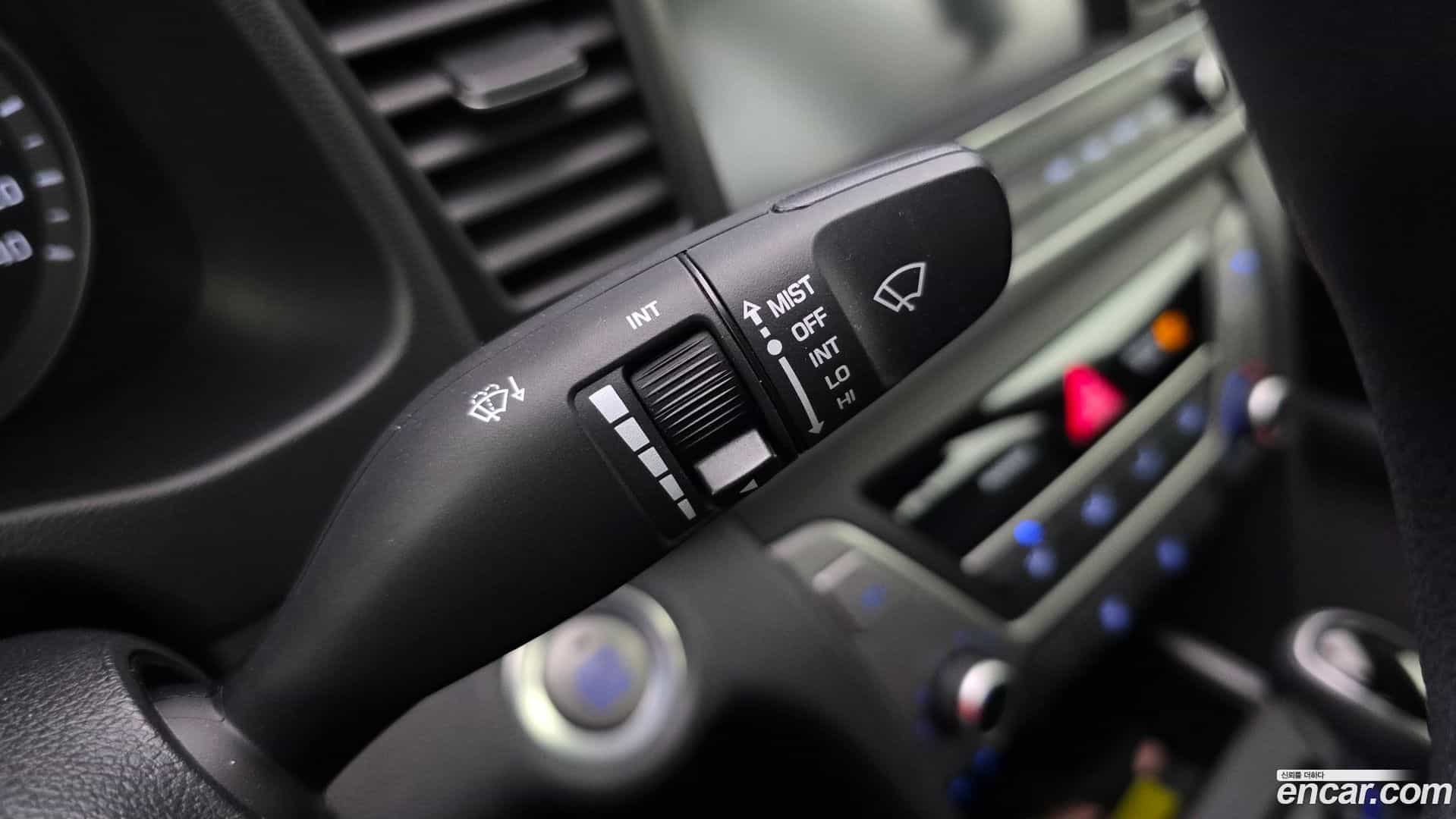 AVANTE Hyundai 2017.5-OPTION-024