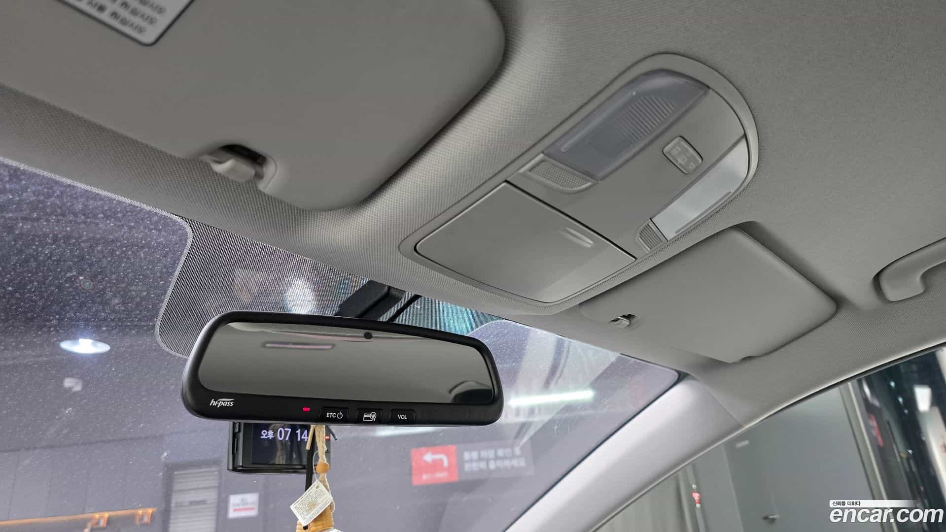 AVANTE Hyundai 2017.5-OPTION-041