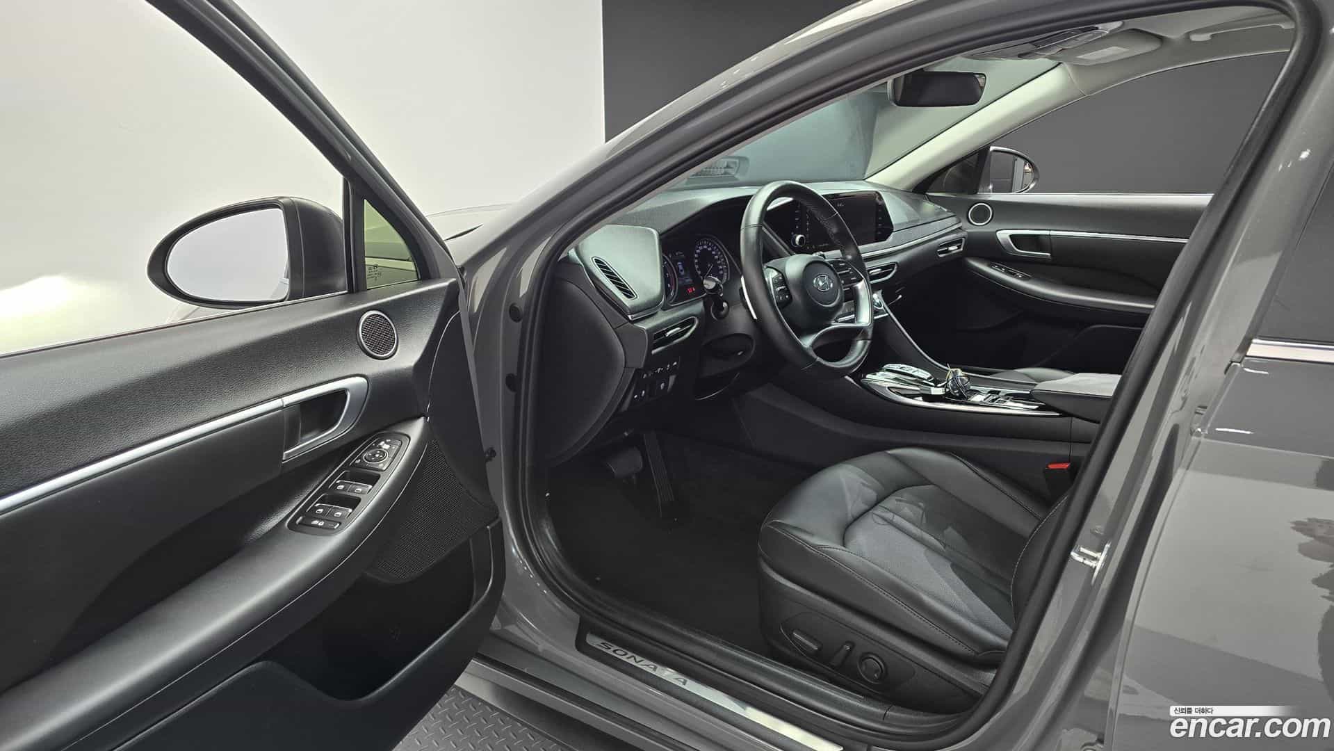 Sonata Hyundai 2021.1-INNER-010