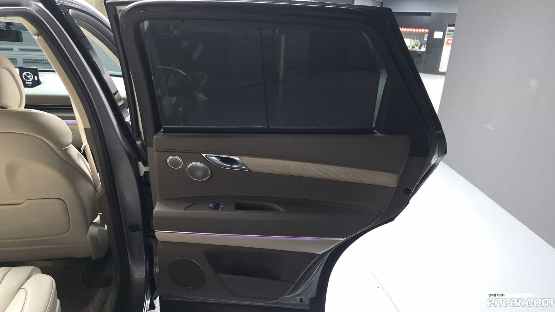 GV80 Genesis 2023.2-INNER-035