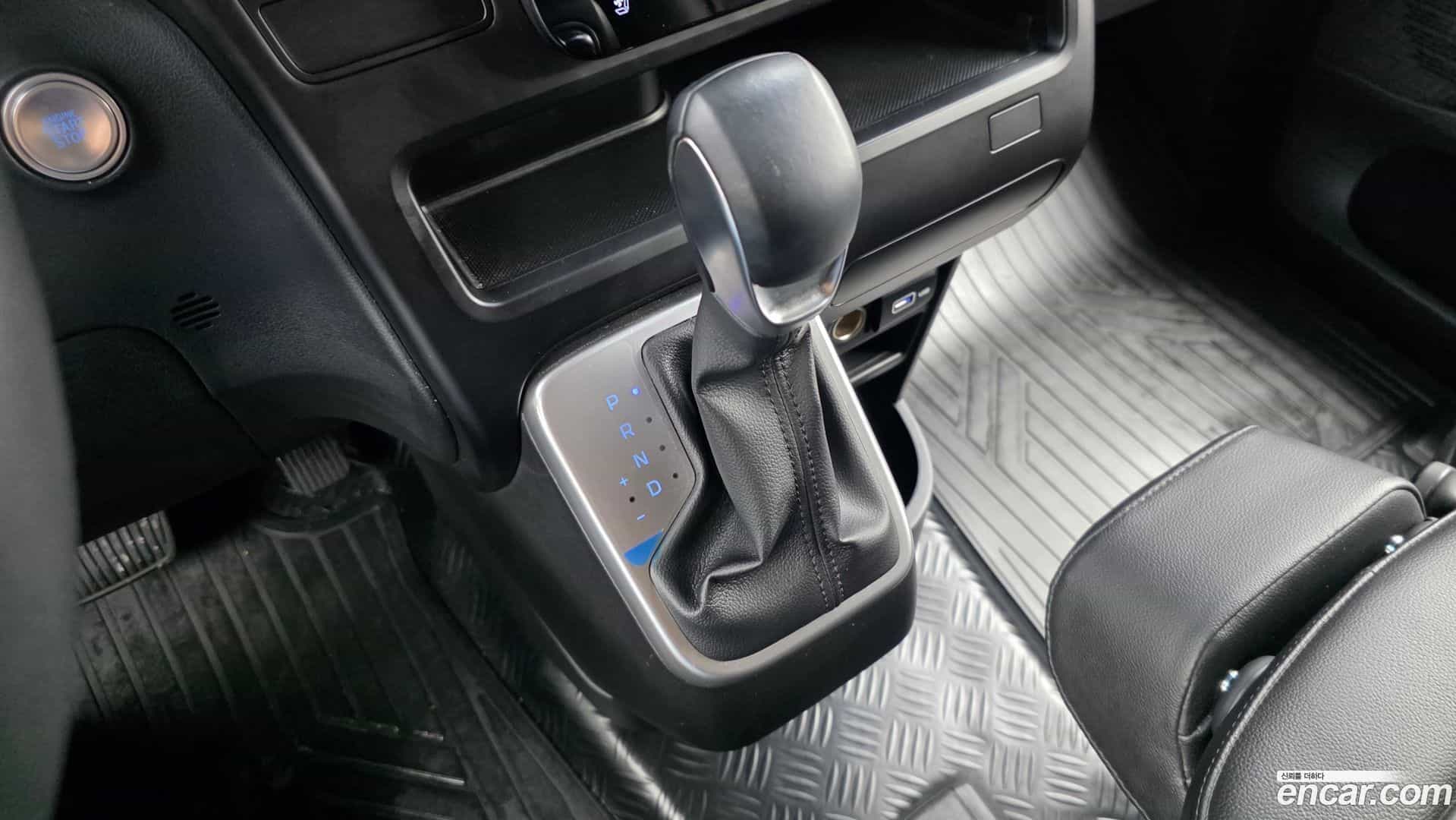 Staria Hyundai 2021.5-INNER-009