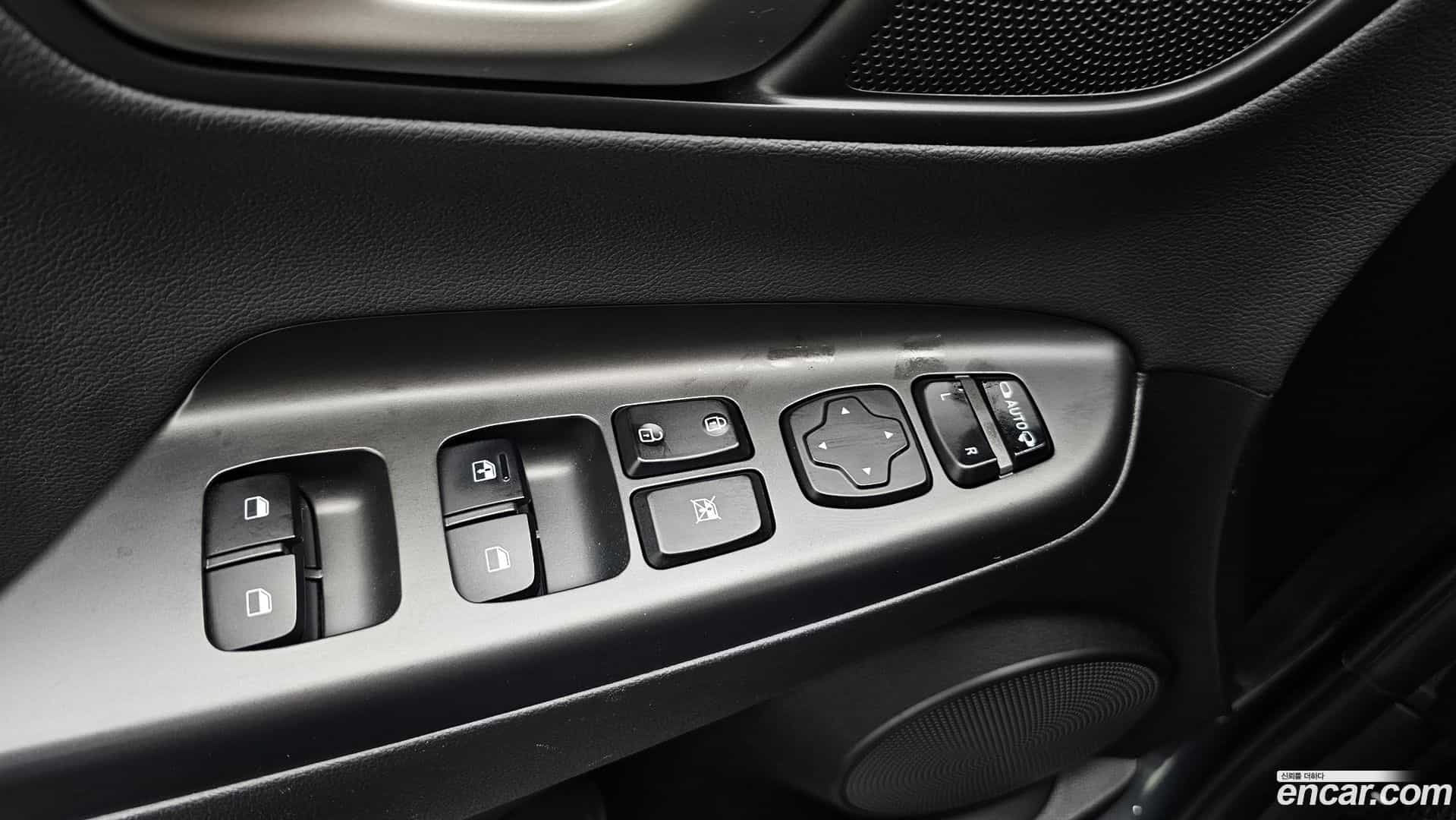 Kona Hyundai 2018.3-OPTION-040