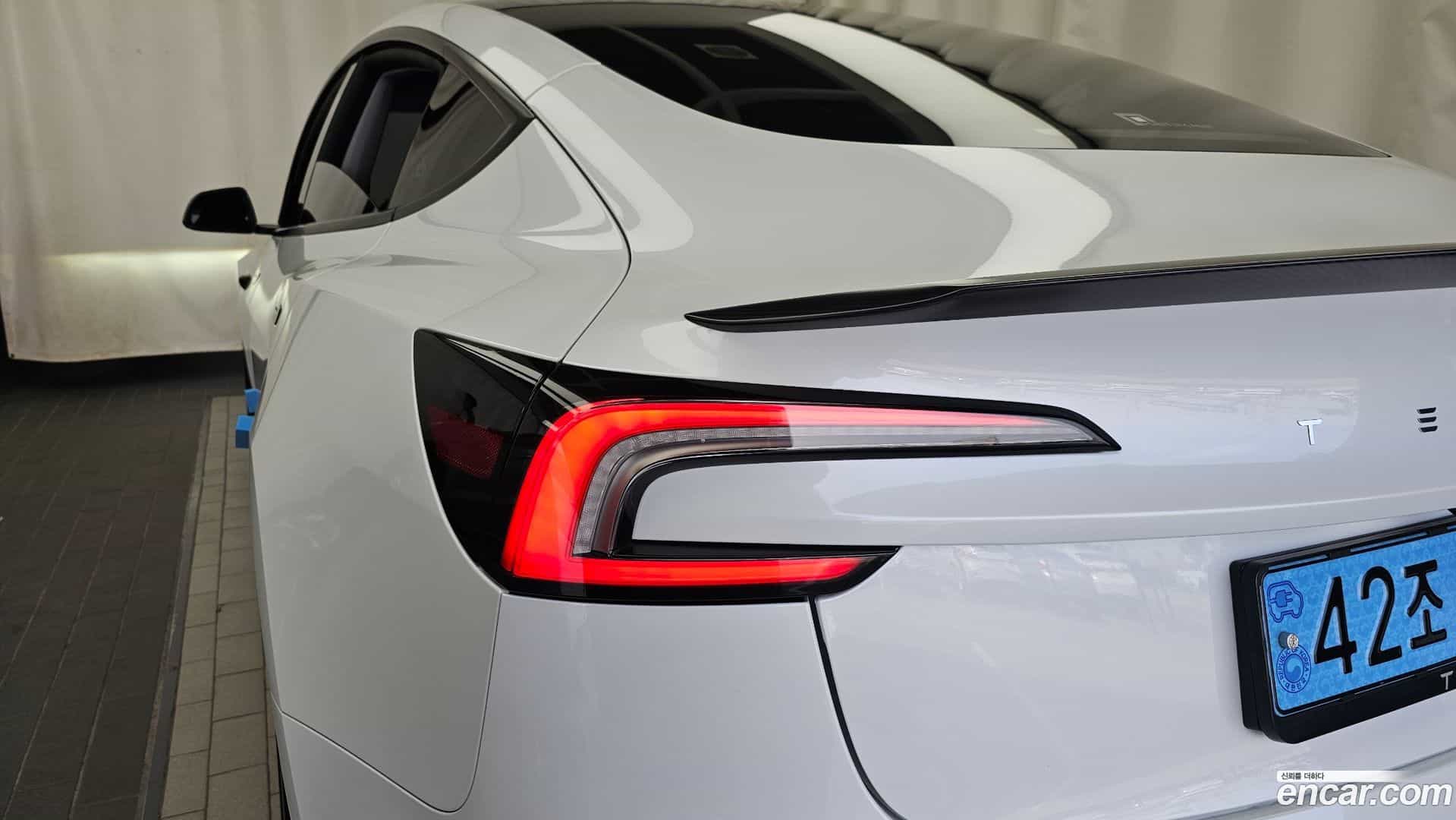 Model 3 Tesla 2024.6-OUTER-033