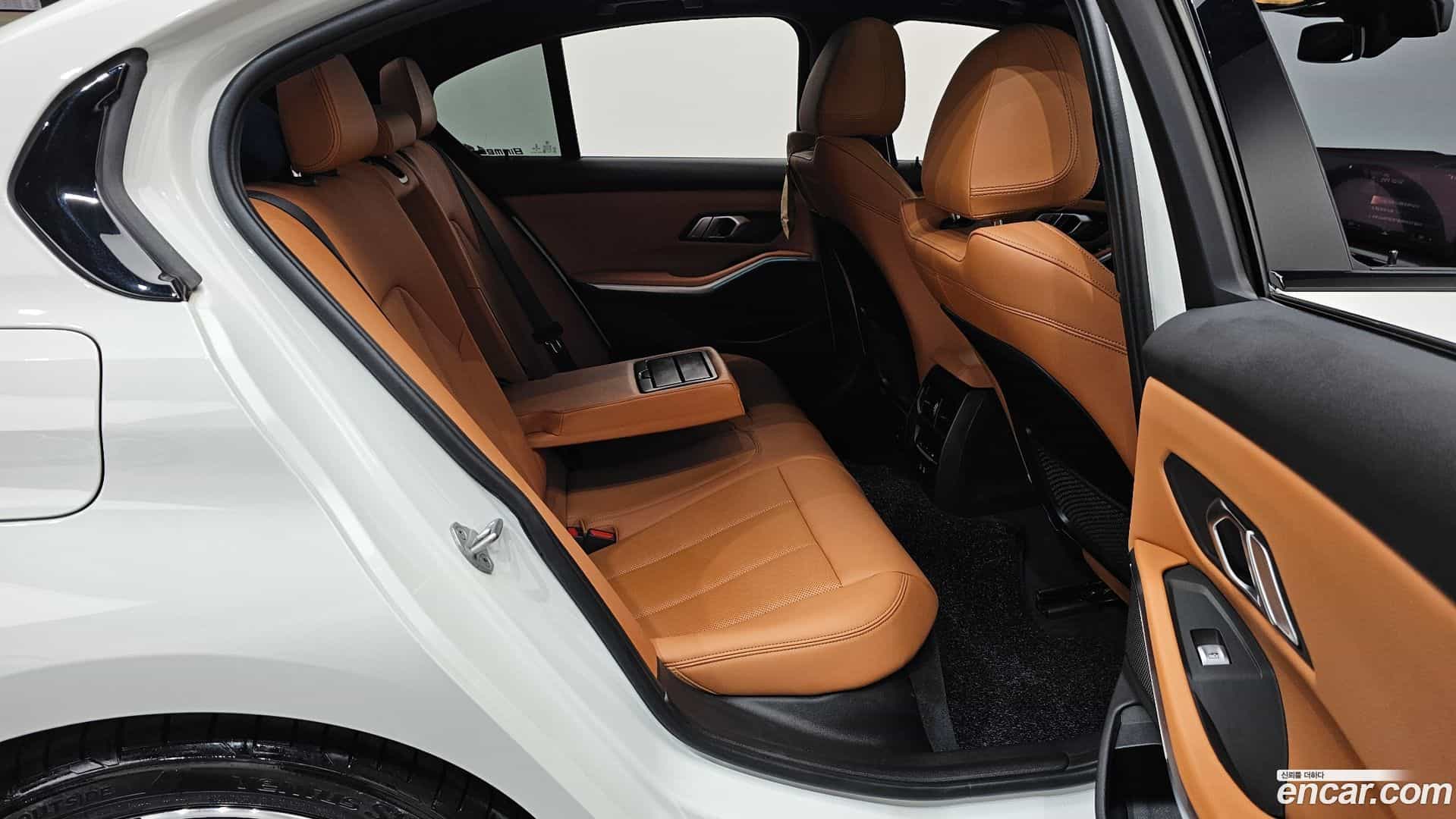 3-Series BMW 2023.3-OPTION-015