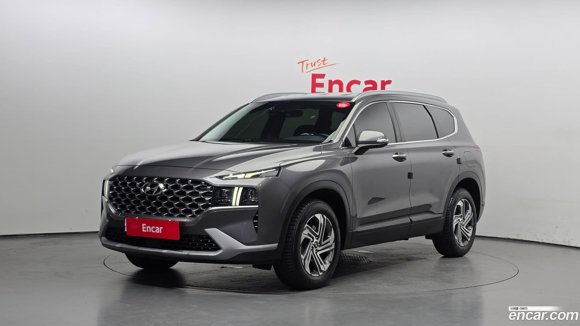 Main__Slider__Photo:Santafe Hyundai 2022.9-0