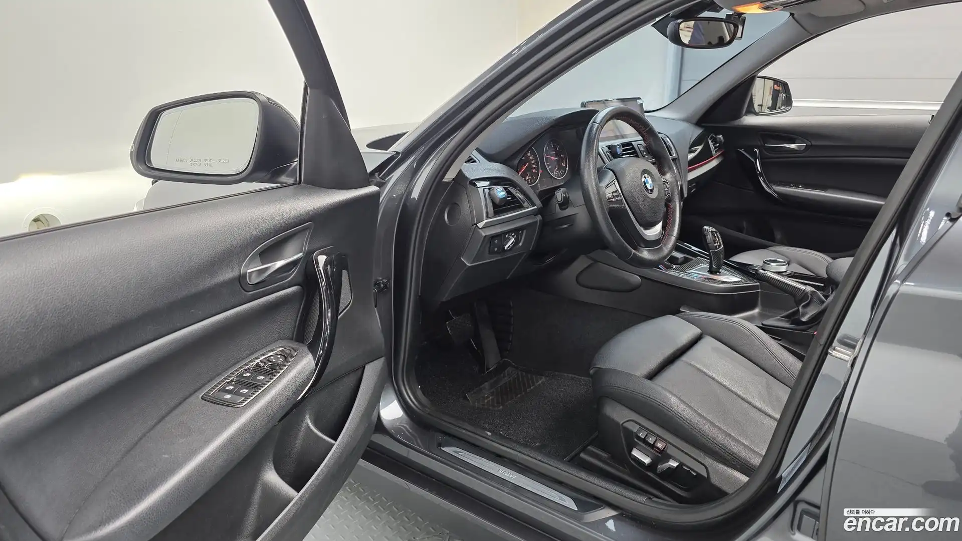 1-Series BMW 2016.2-INNER-010