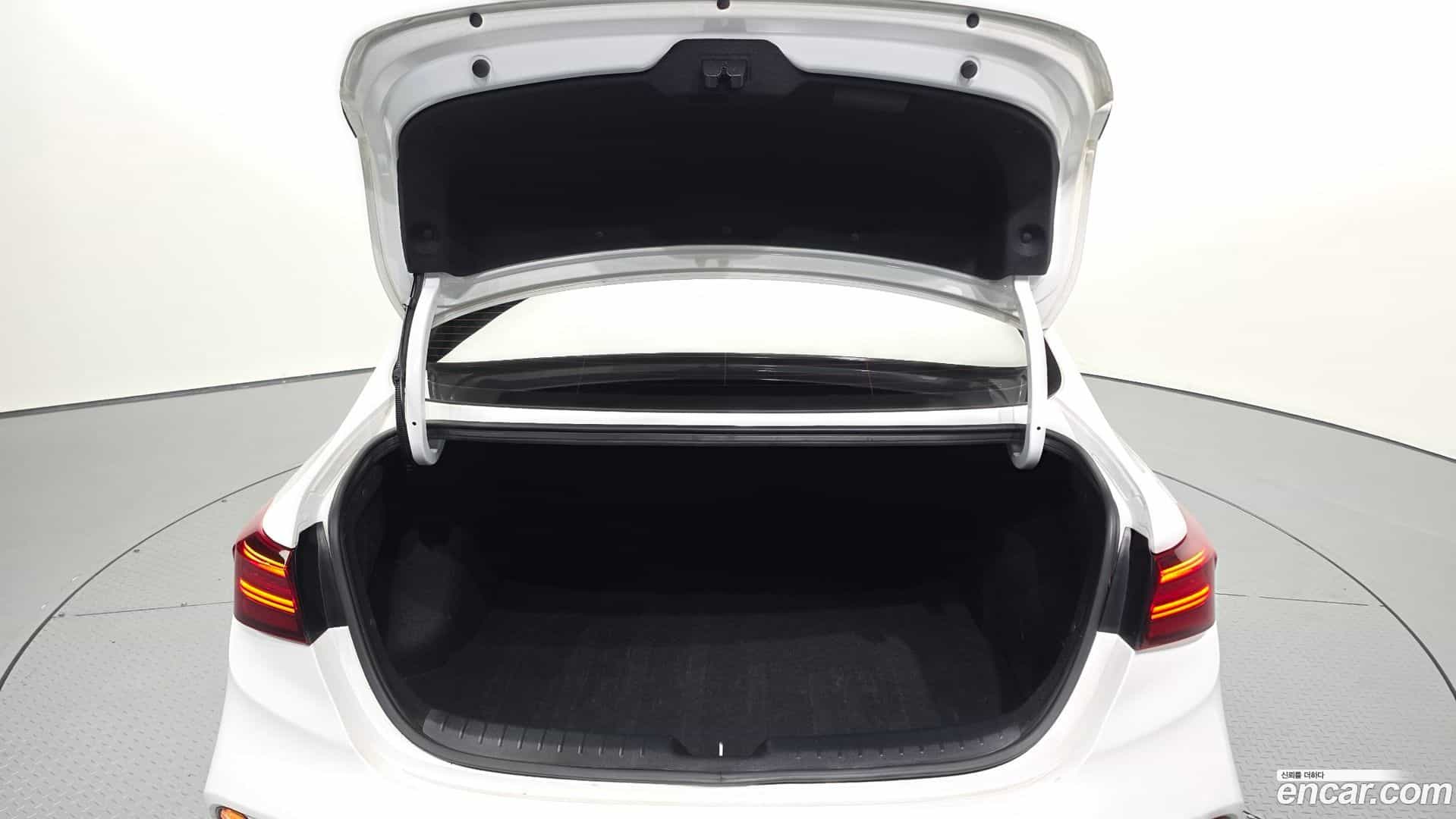K3 Kia 2023.5-OPTION-044