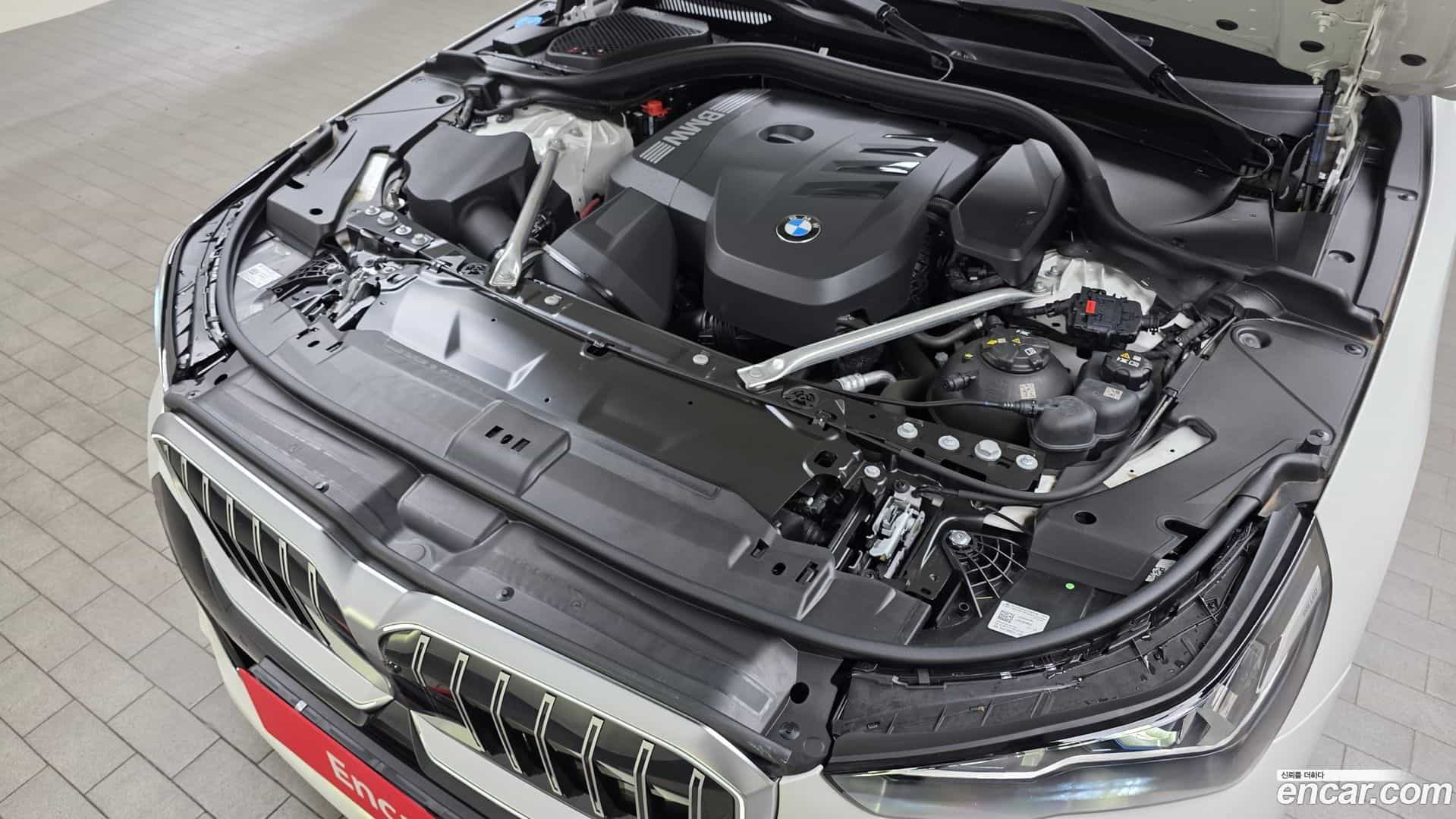 5-Series BMW 2024.8-OUTER-006