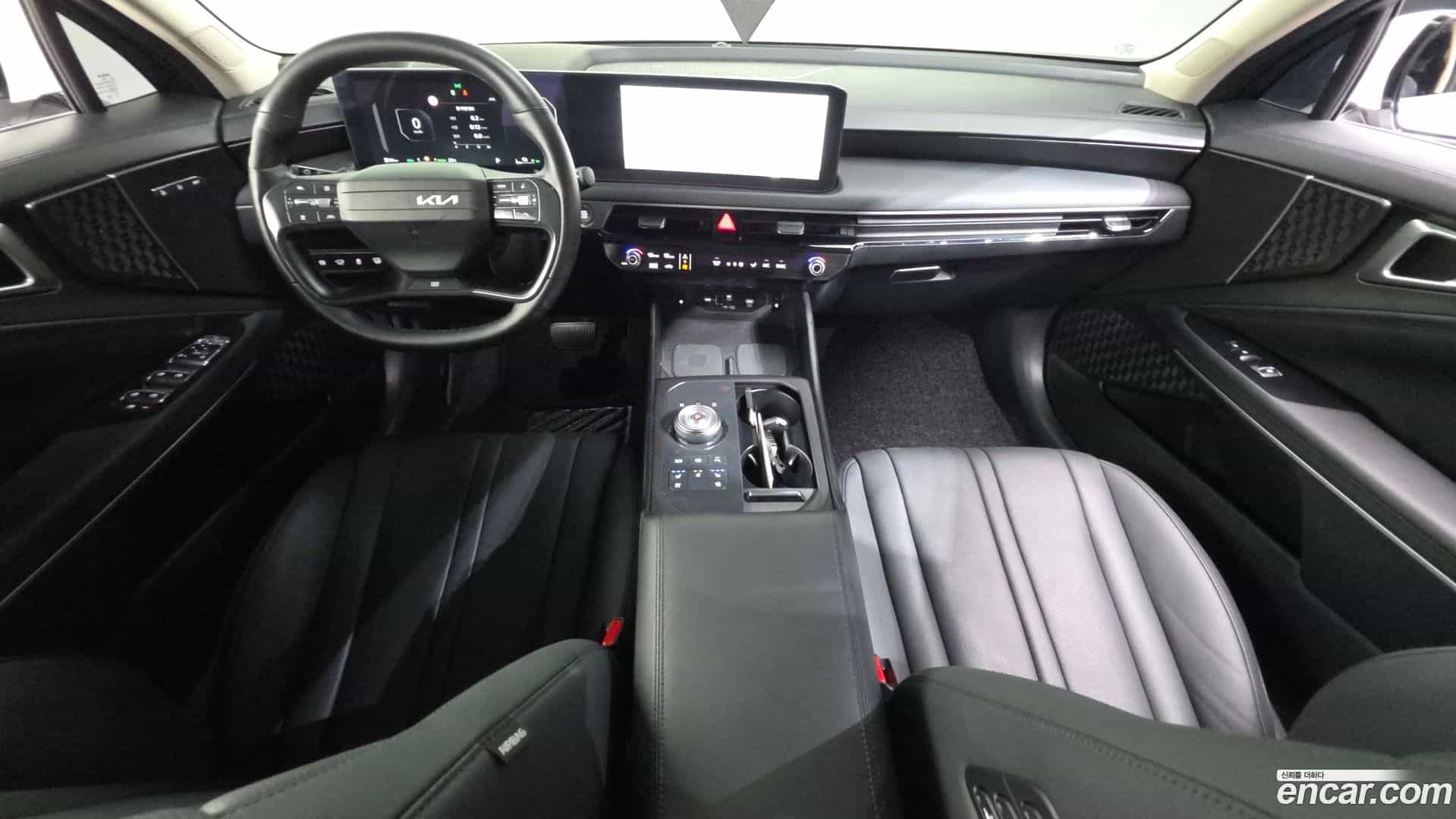 K8 Kia 2025.0-INNER-007
