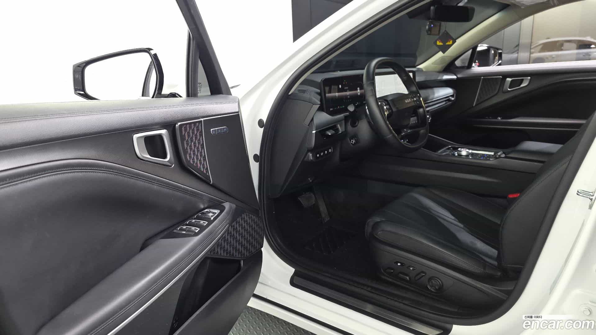K8 Kia 2025.0-INNER-010