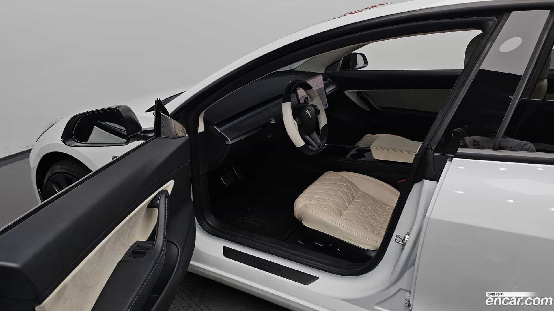 Model 3 Tesla 2021.2-INNER-010