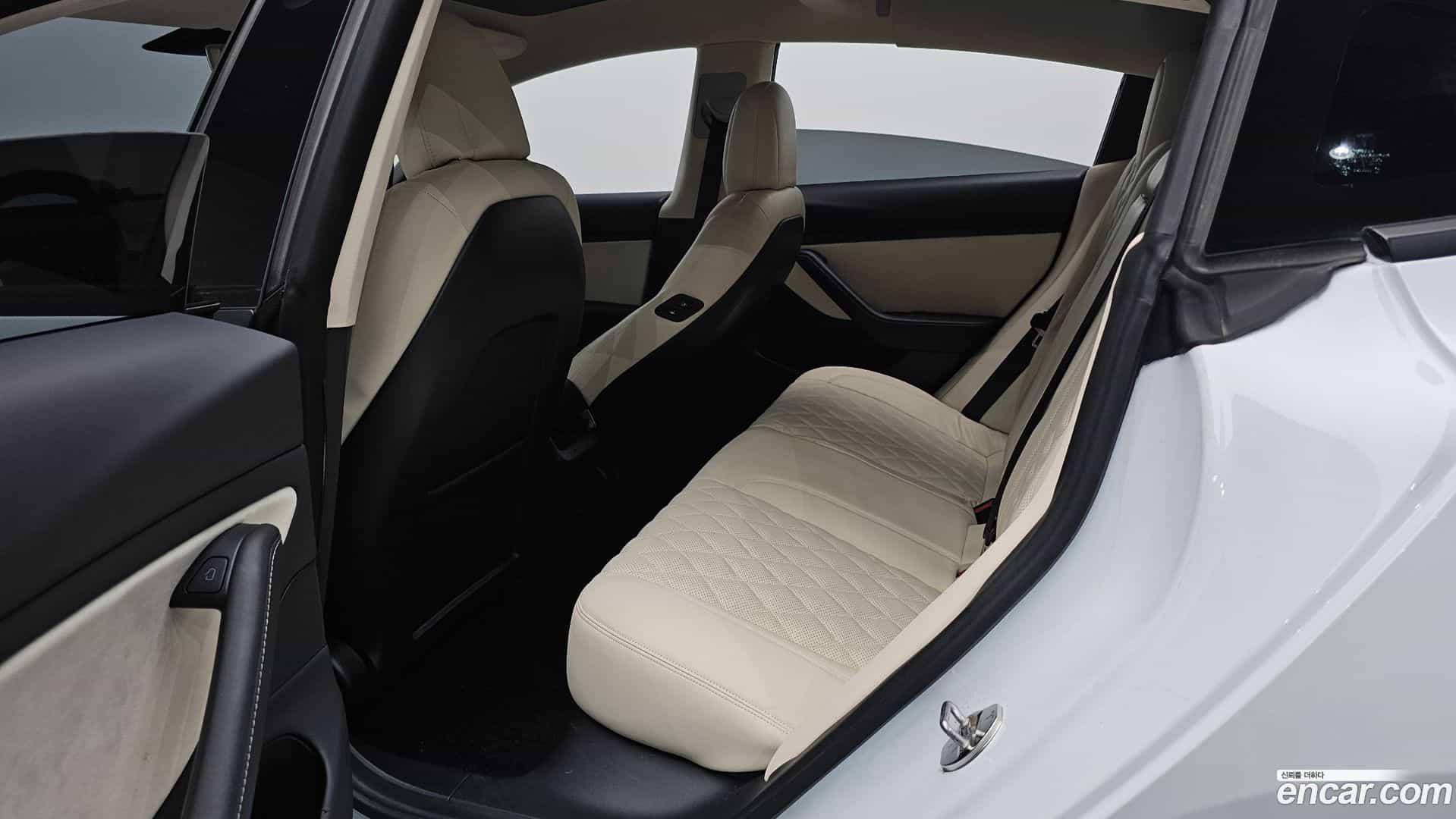Model 3 Tesla 2021.2-INNER-036