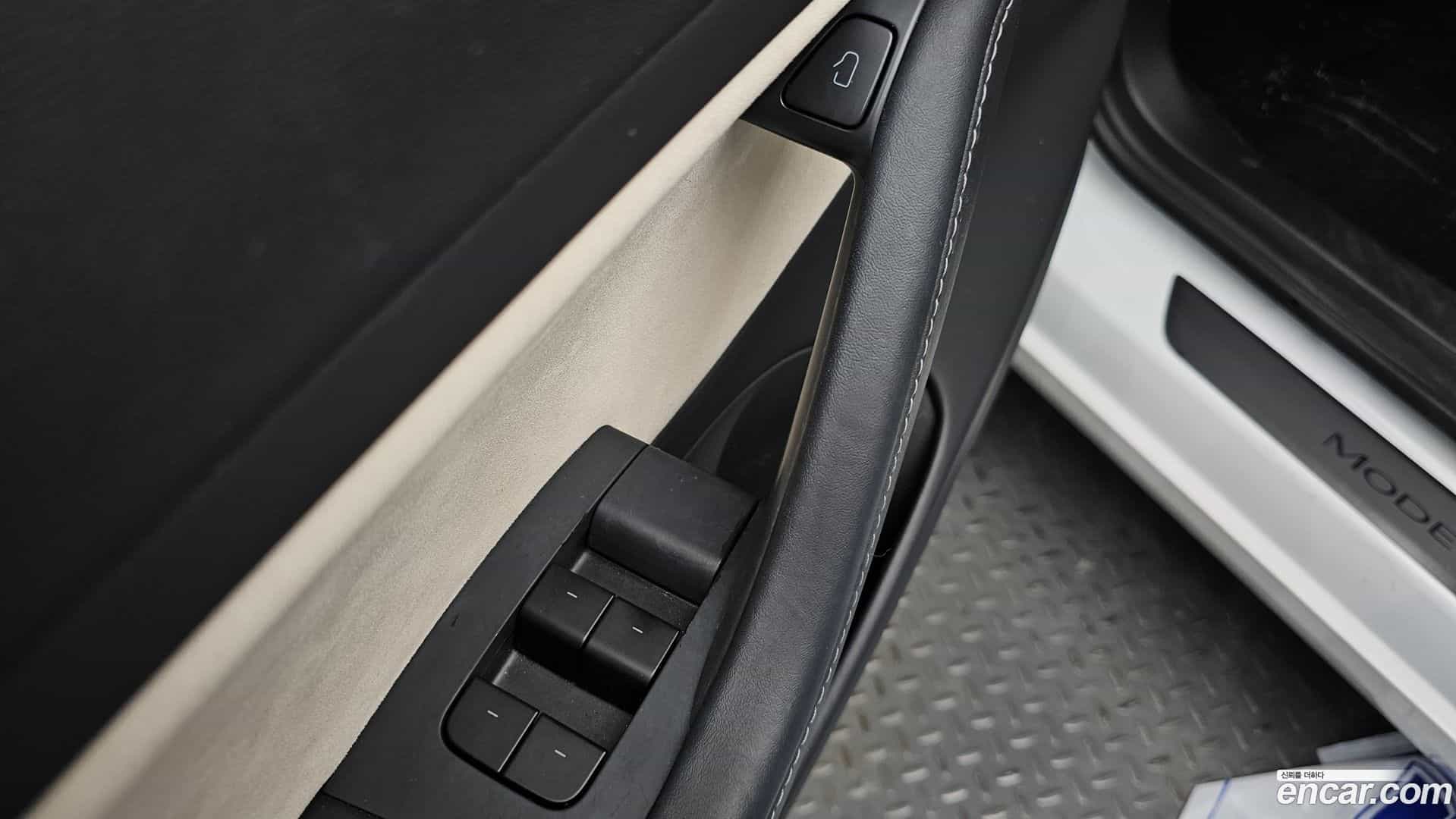 Model 3 Tesla 2021.2-OPTION-040