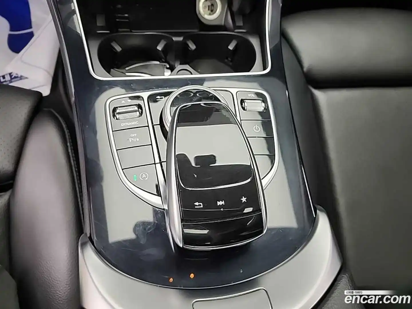 C-Class Mercedes-Benz 2018.3-OPTION-019