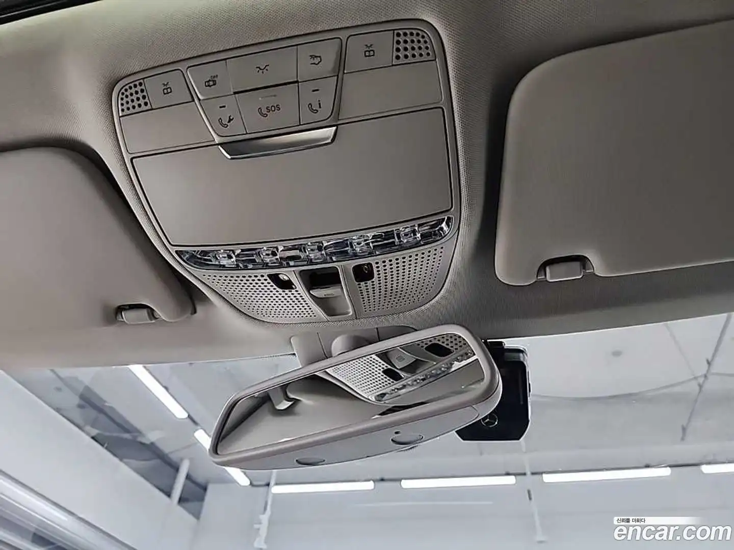 C-Class Mercedes-Benz 2018.3-OPTION-020