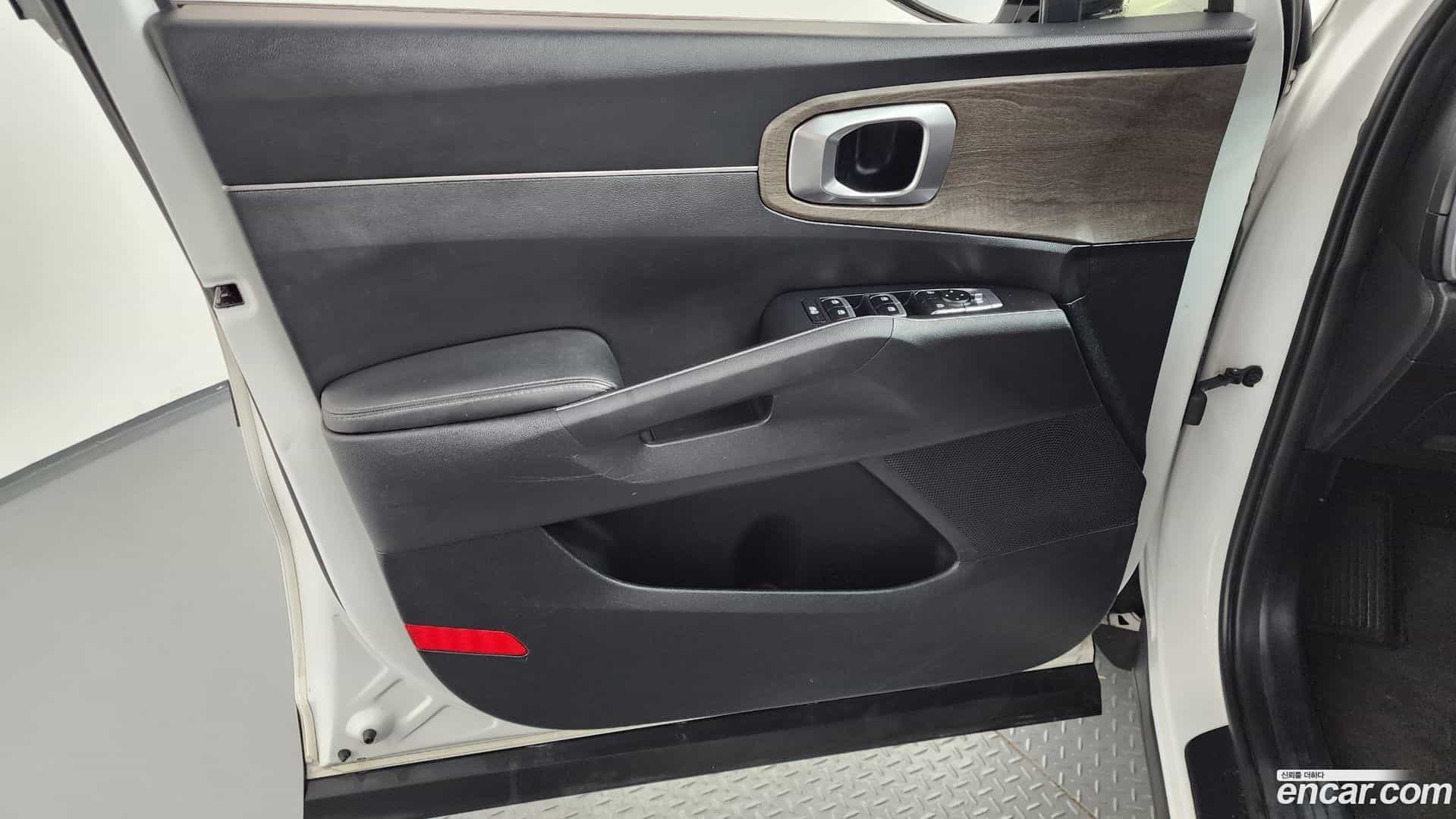 Sorento Kia 2022.6-INNER-034