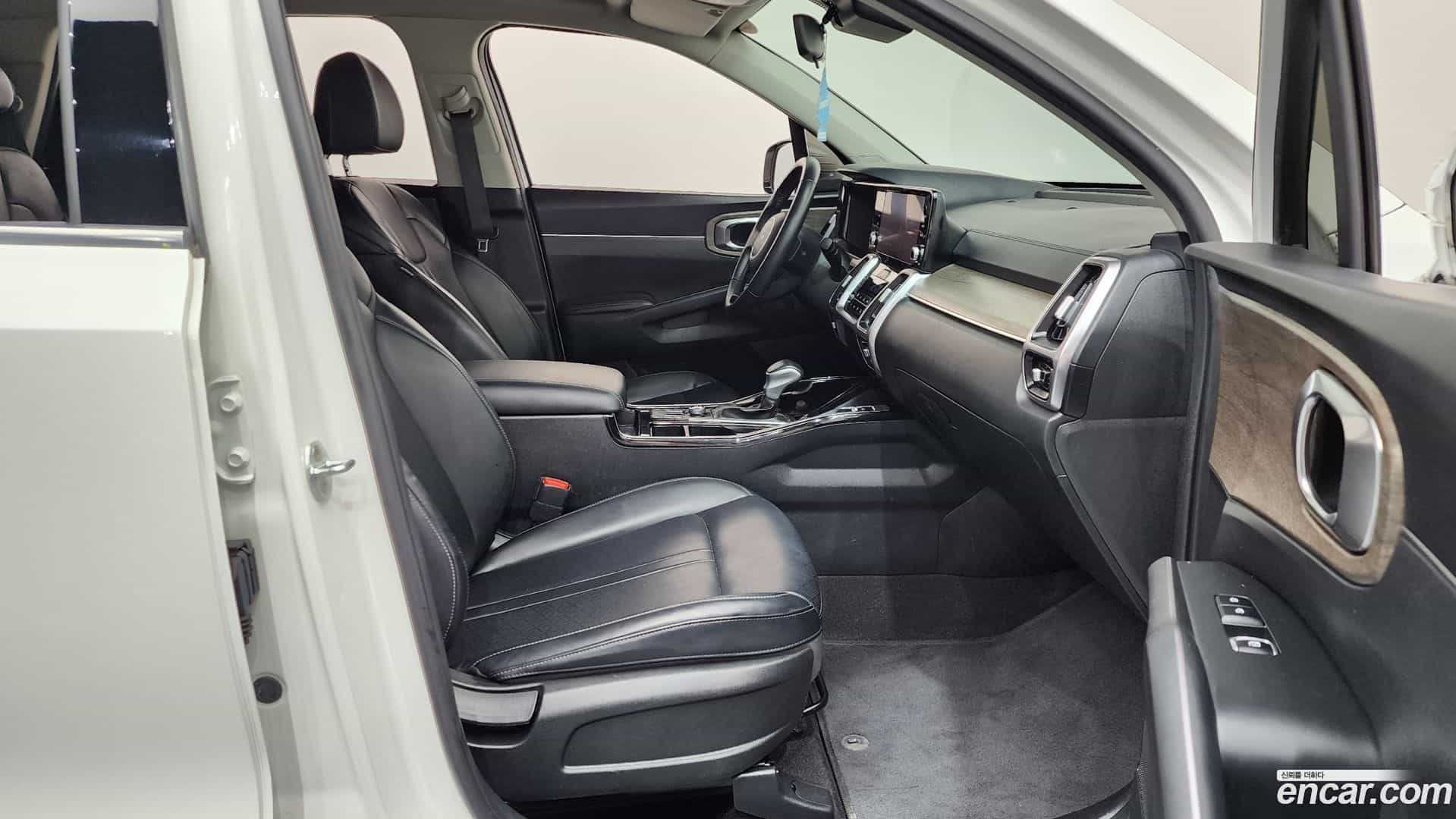 Sorento Kia 2022.6-INNER-036