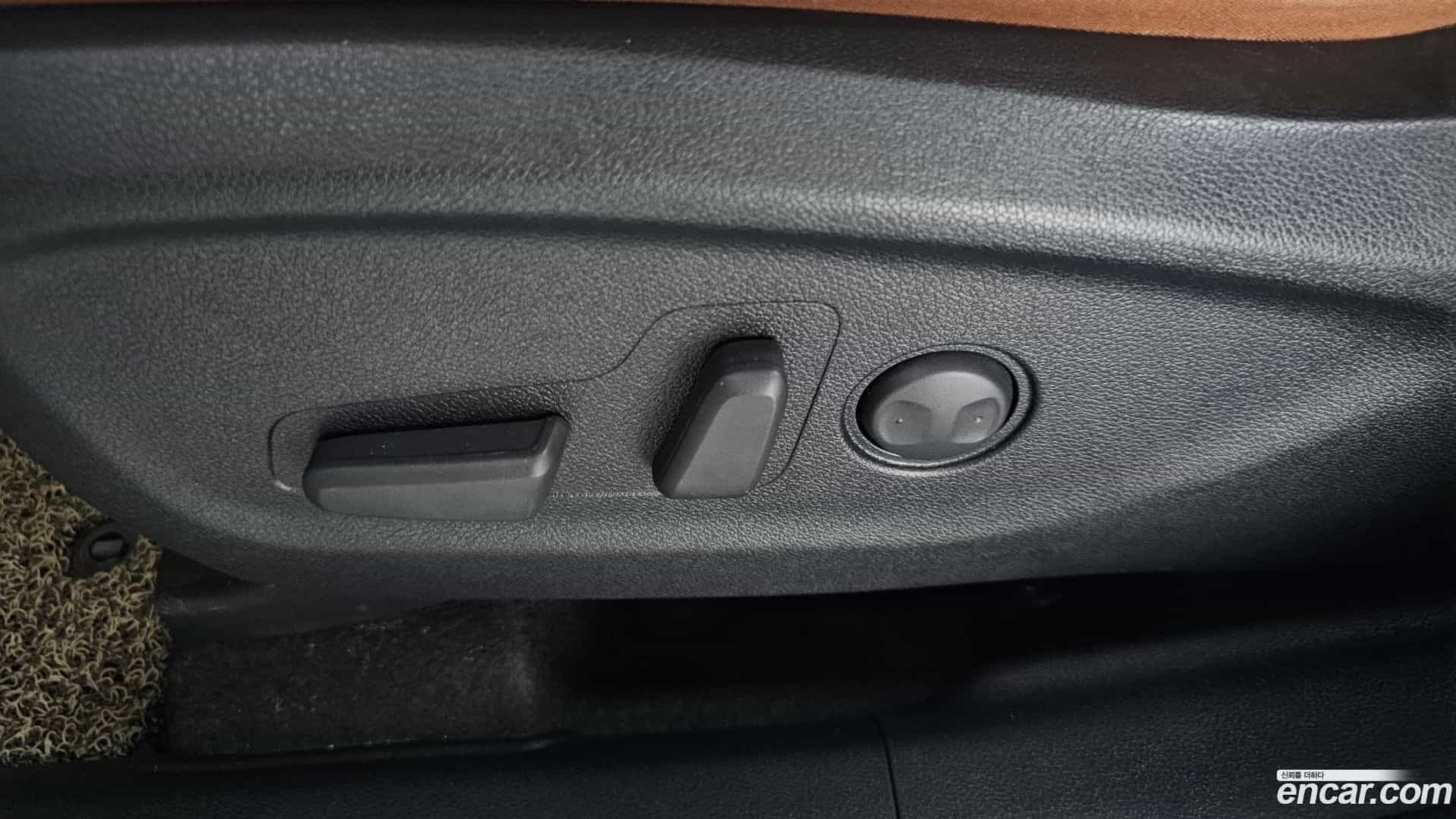 Sorento Kia 2019.5-OPTION-045