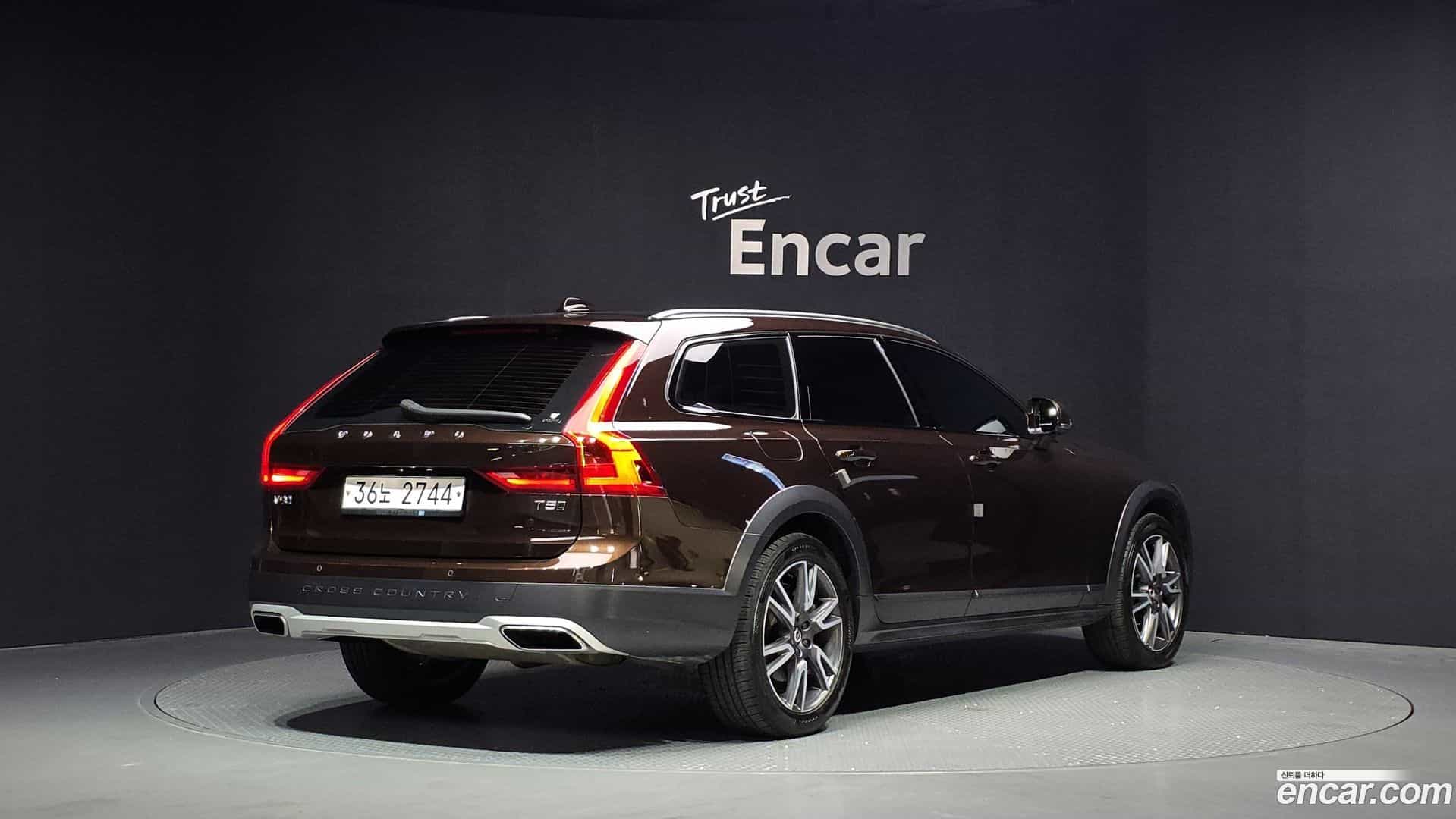 V90 Volvo 2019.1-OUTER-002