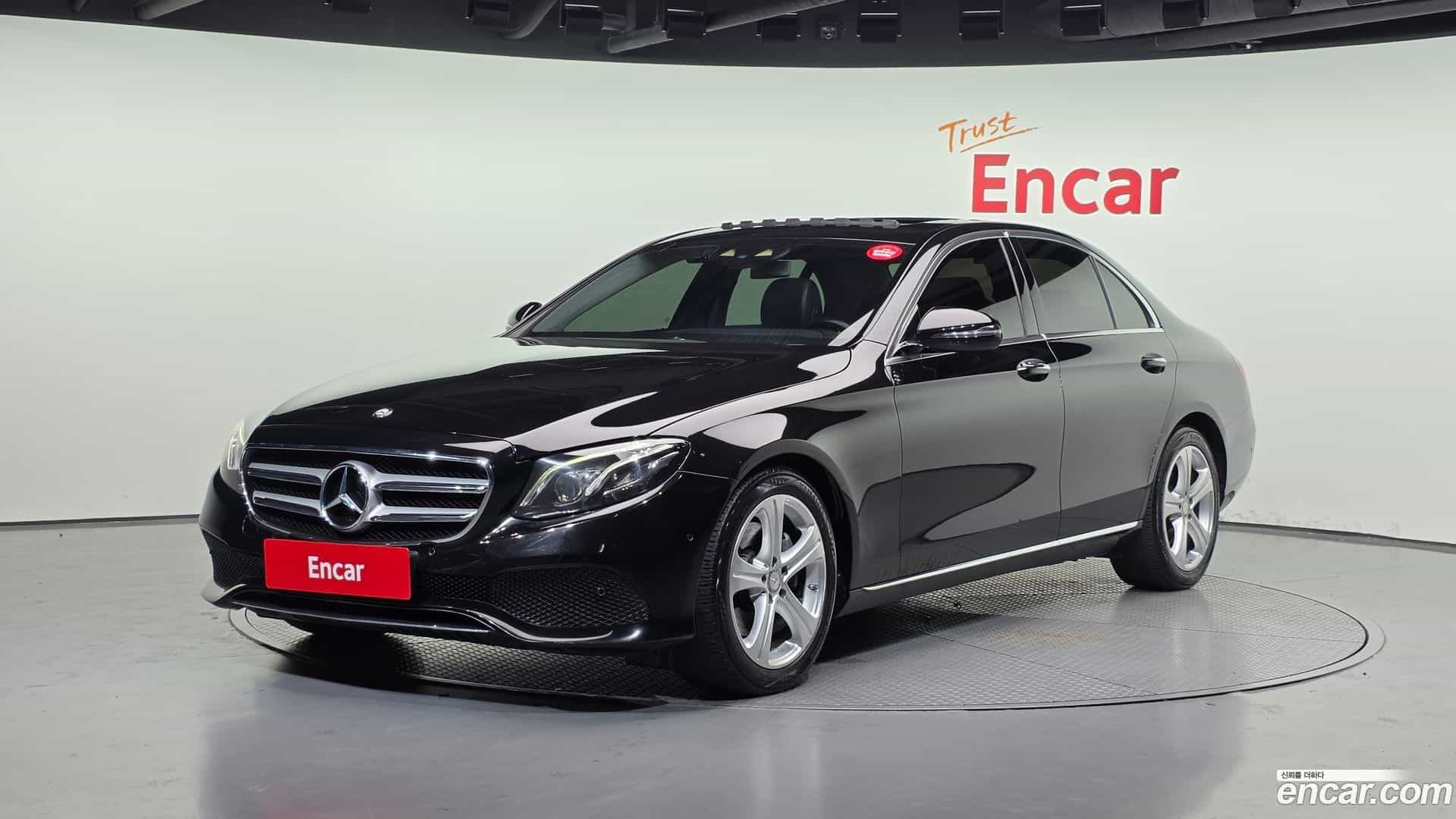 E-Class Mercedes-Benz 2016.11-OUTER-001