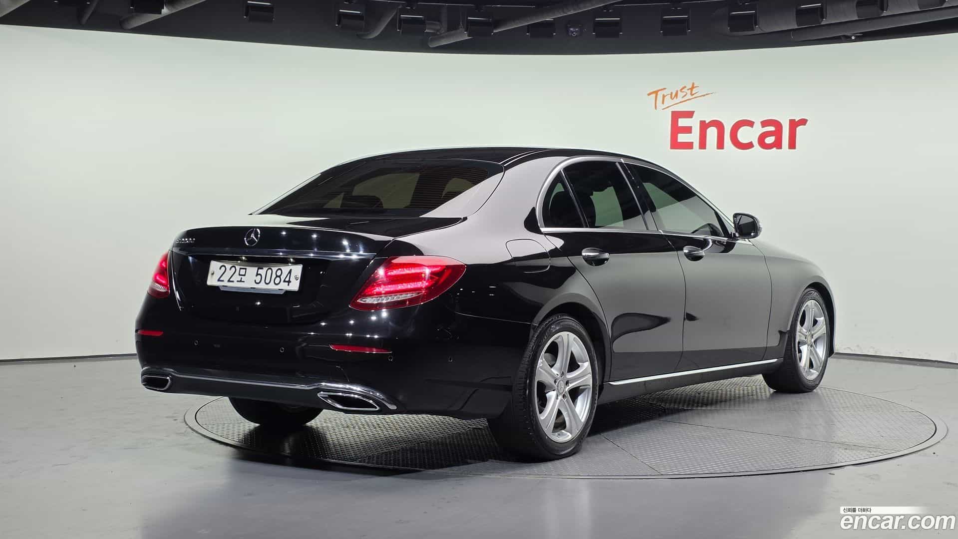 E-Class Mercedes-Benz 2016.11-OUTER-002